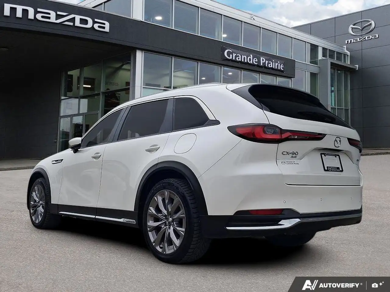 Mazda CX-90 MHEV снимка Mazda CX-90 MHEV