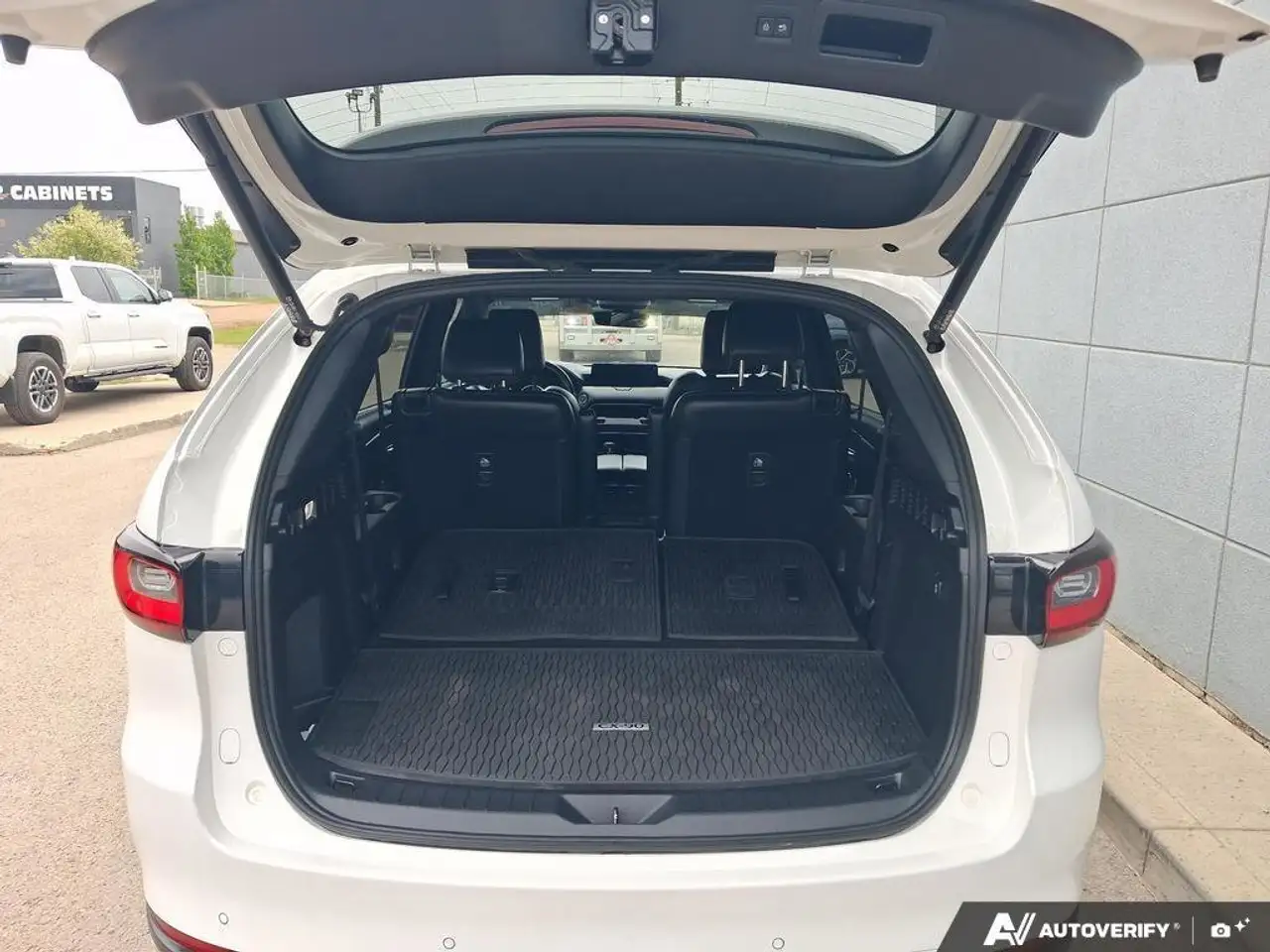 Mazda CX-90 MHEV снимка Mazda CX-90 MHEV