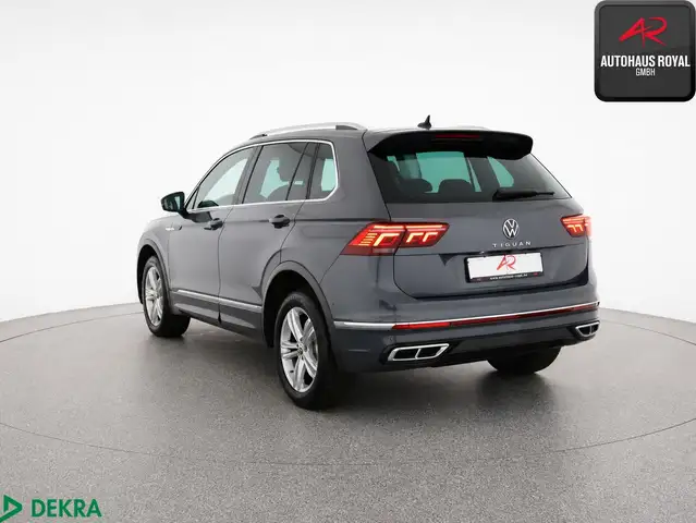 Volkswagen Tiguan view 2