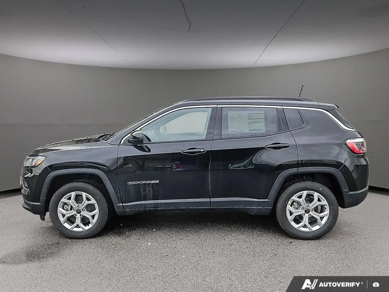 Jeep Compass снимка Jeep Compass