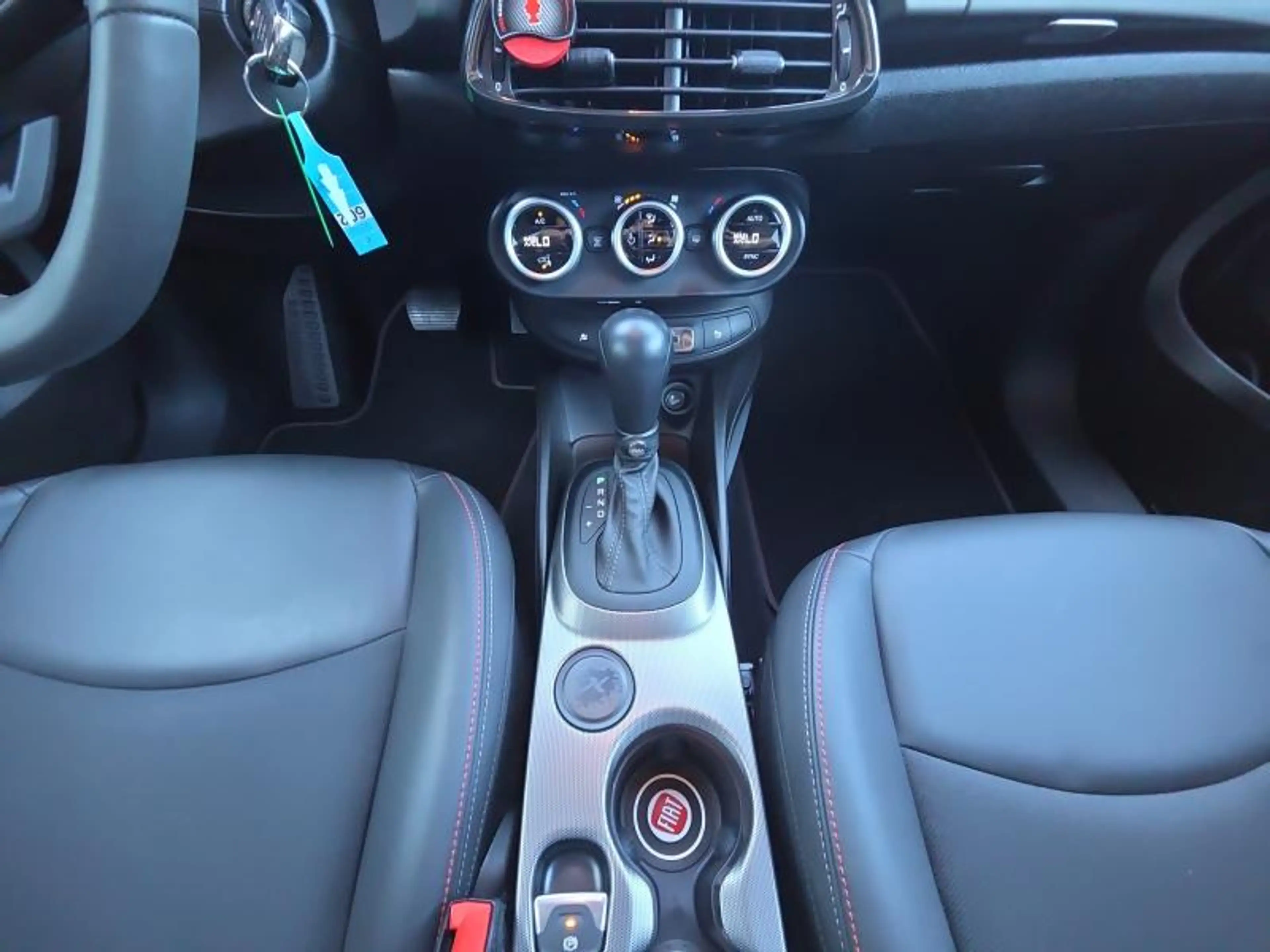Fiat 500X X Club / Essence — photo 13