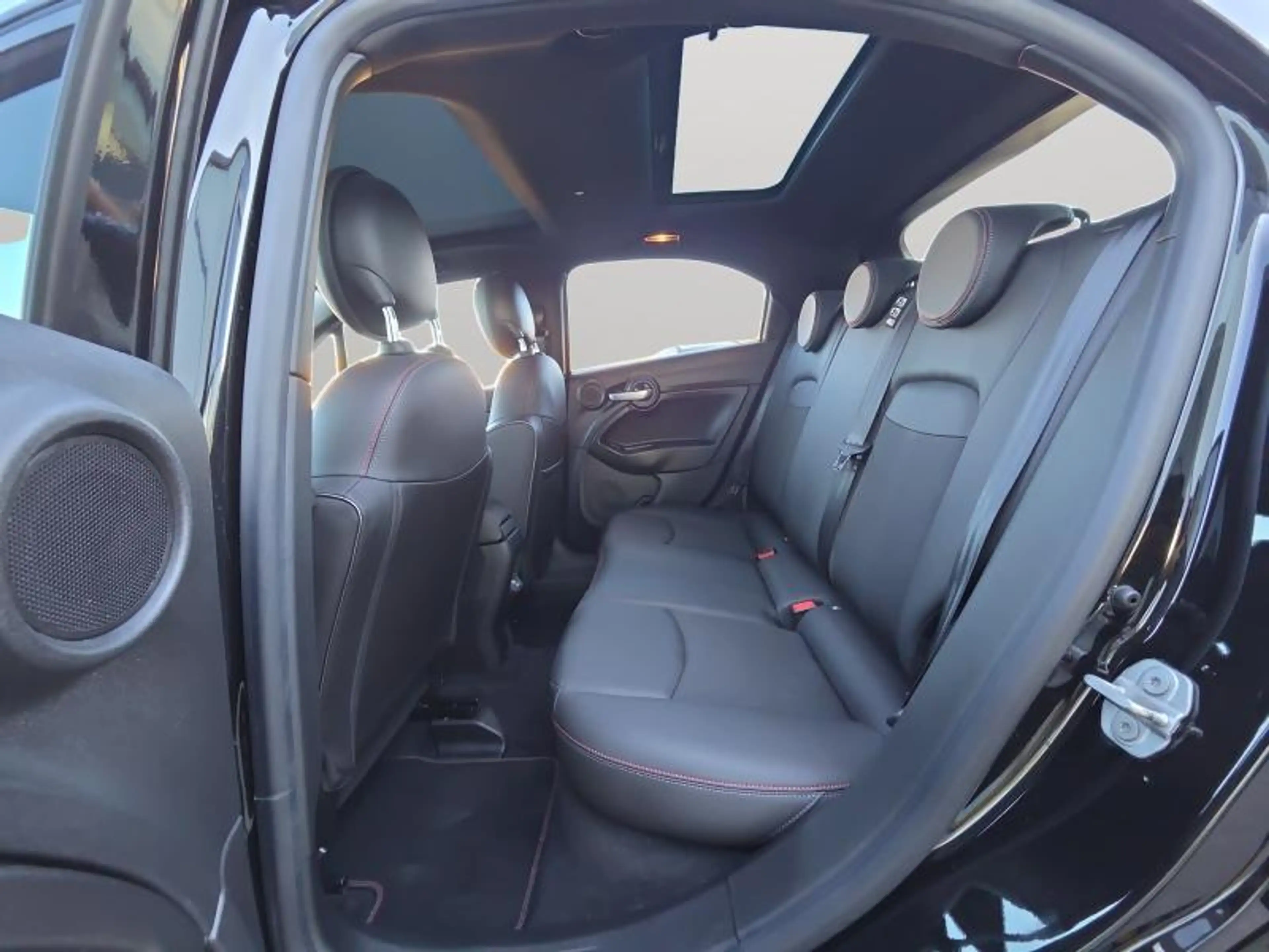 Fiat 500X X Club / Essence — photo 11