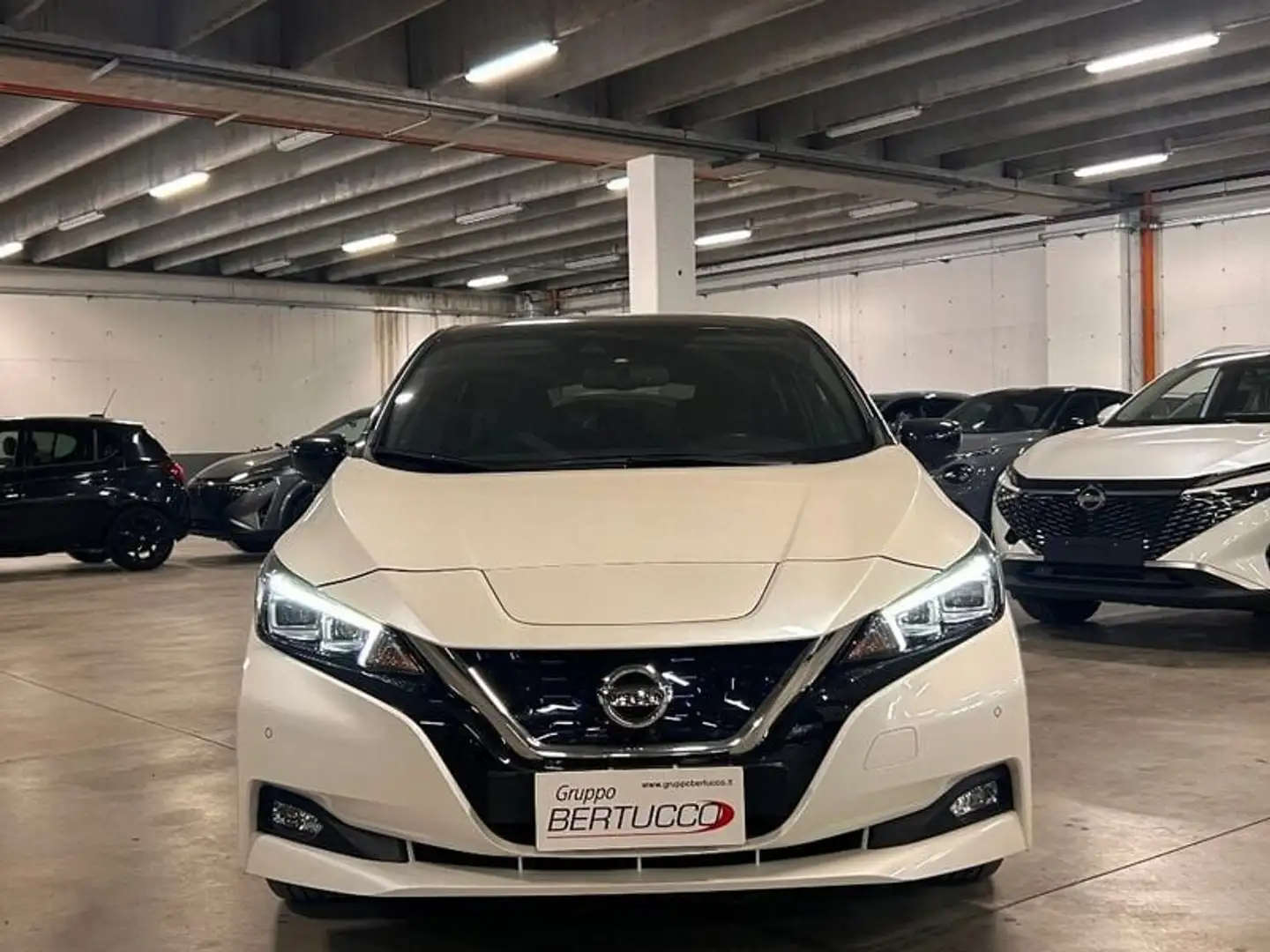 Nissan Leaf N-Connecta 40 kWh Bianco - 2