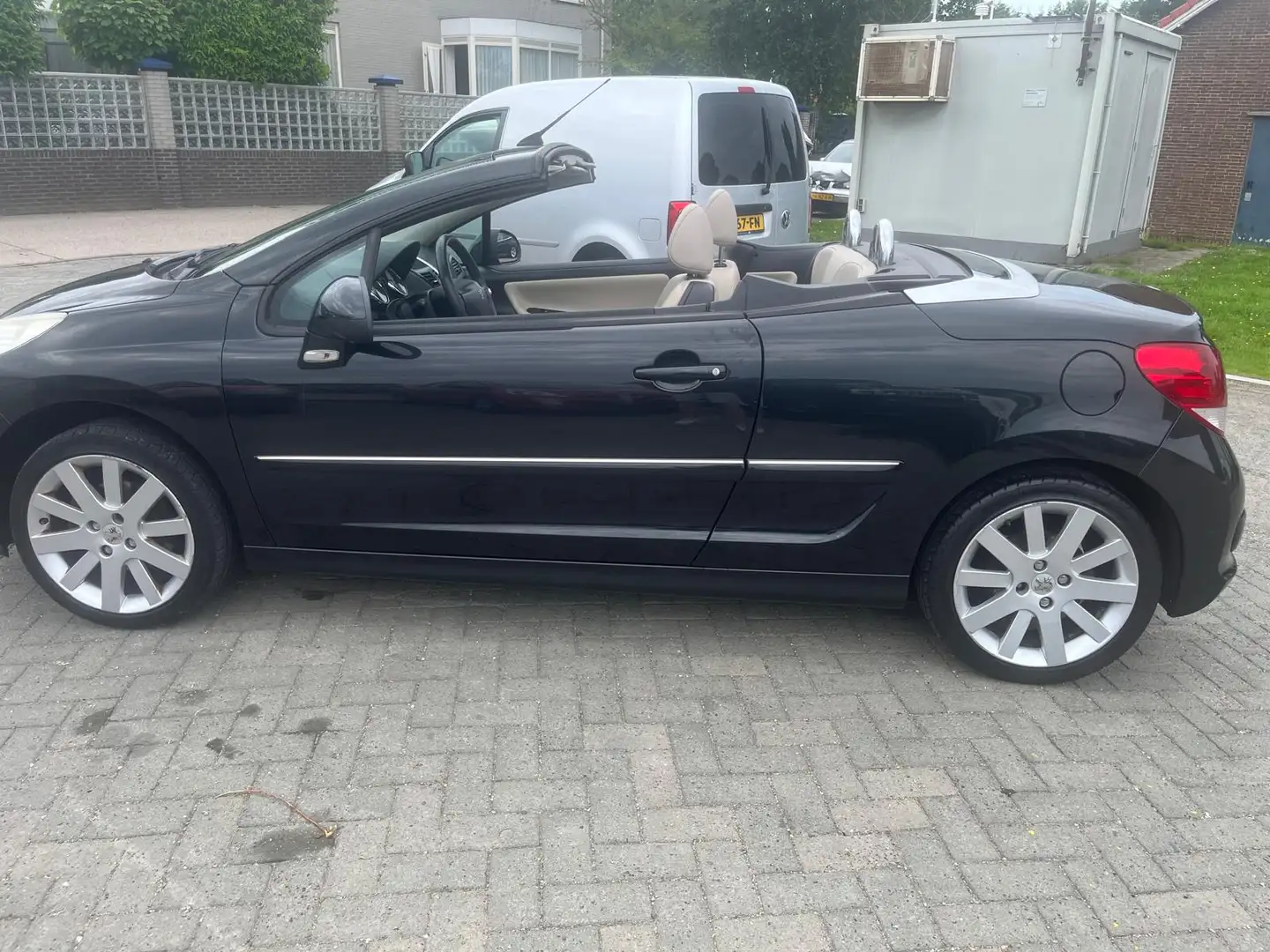 Peugeot 207 CC 1.6 VTi Griffe clima leer Noir - 2
