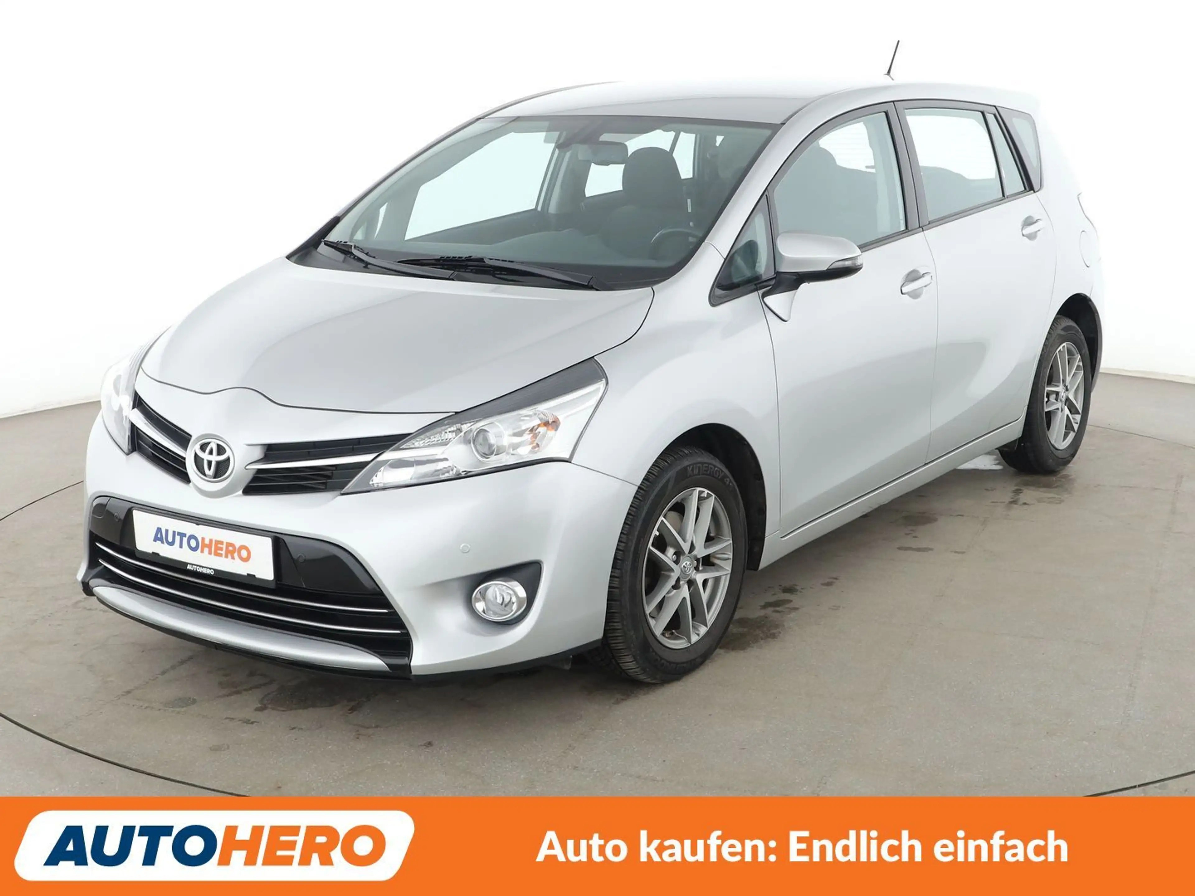 Toyota Verso 1.6 D-4D Comfort*TEMPO*CAM*PDC*SHZ*ALU*KLIMA*