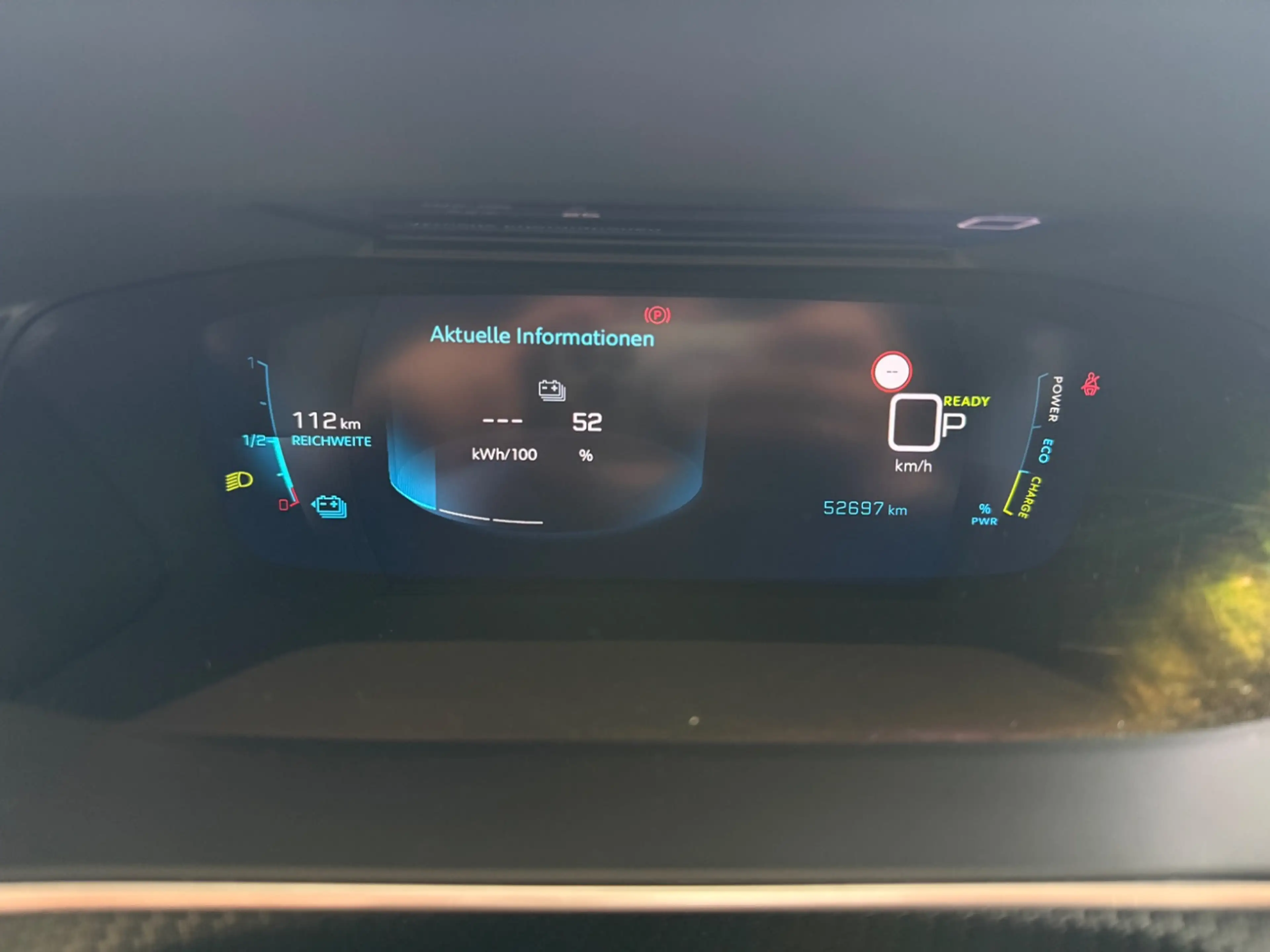 Peugeot e-2008 136 GT Pack Navi | Sitzheizung | Tempomat — photo 23