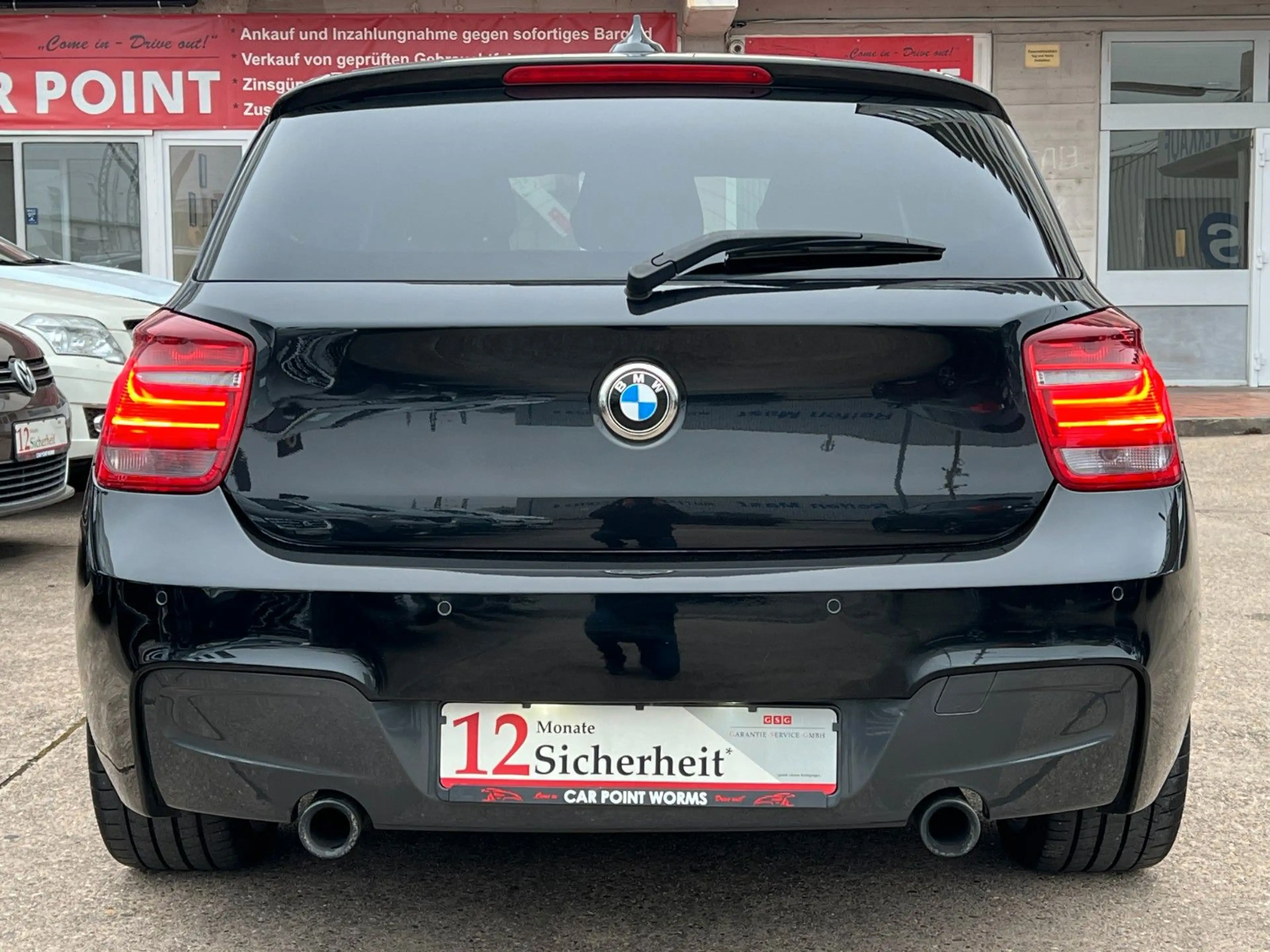 BMW 135 i xDrive *AUTOMATIK*LEDER*NAV.PROF* — photo 7