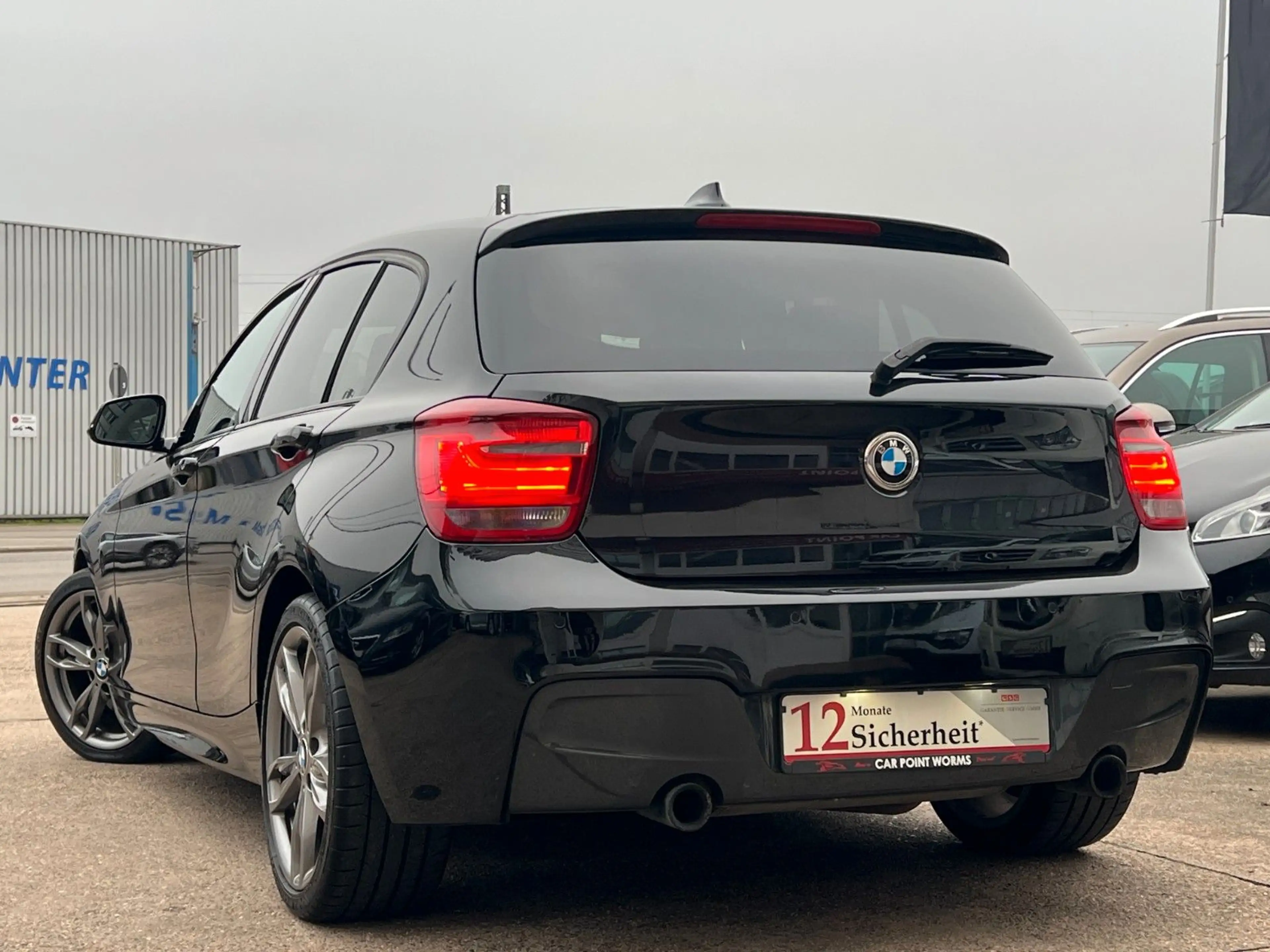 BMW 135 i xDrive *AUTOMATIK*LEDER*NAV.PROF* — photo 6