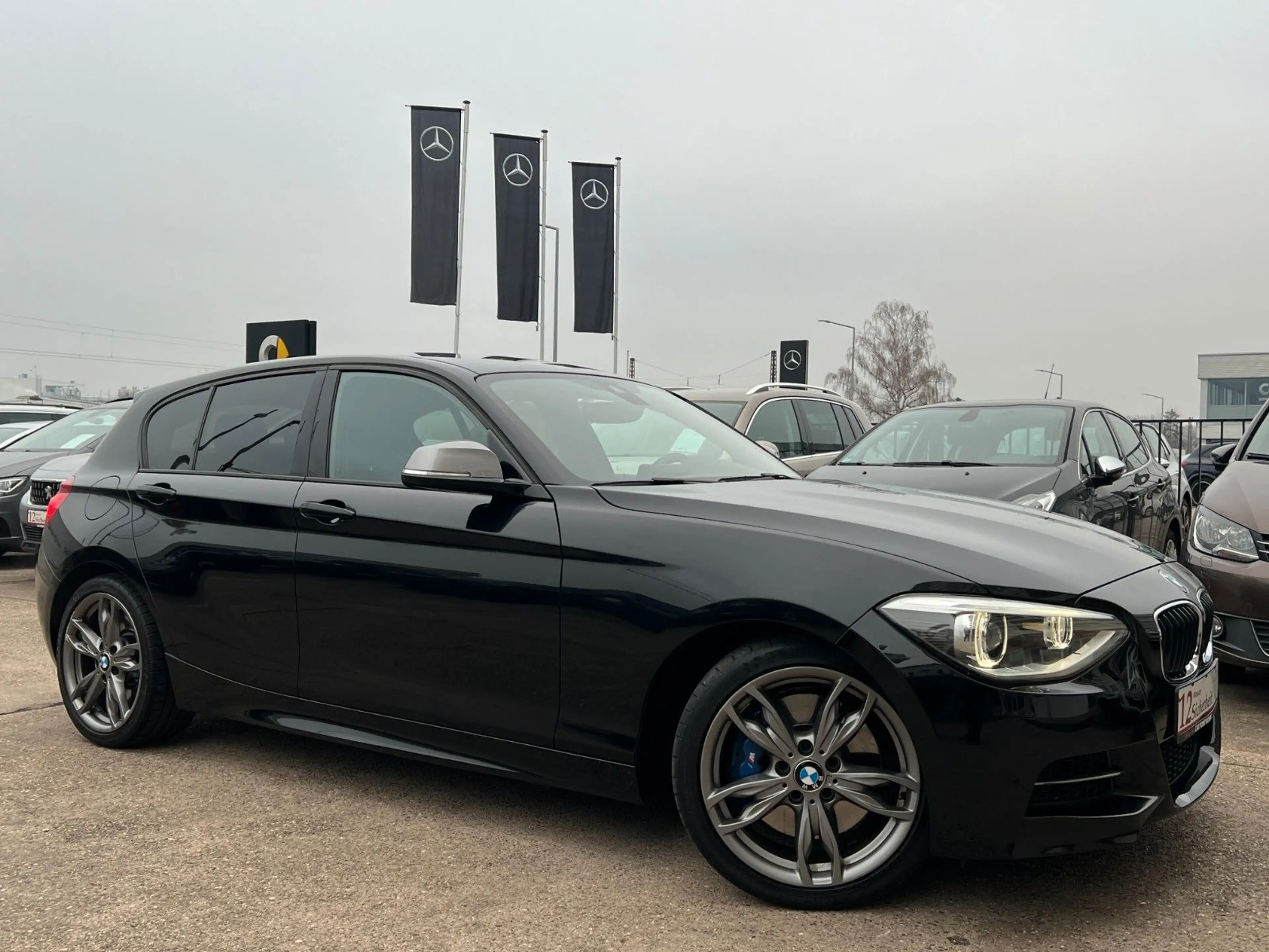 BMW 135 i xDrive *AUTOMATIK*LEDER*NAV.PROF* — photo 15