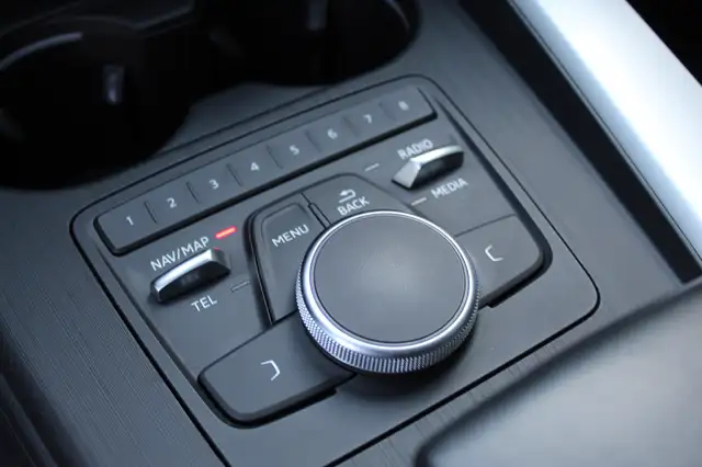 Audi A4 view 15
