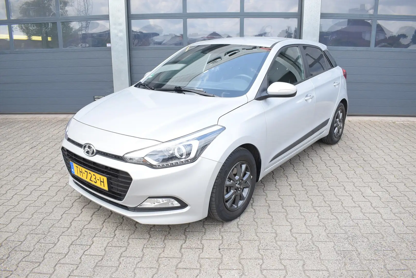 Hyundai i20 1.0 T-GDI 100pk Black Edition Grigio - 1