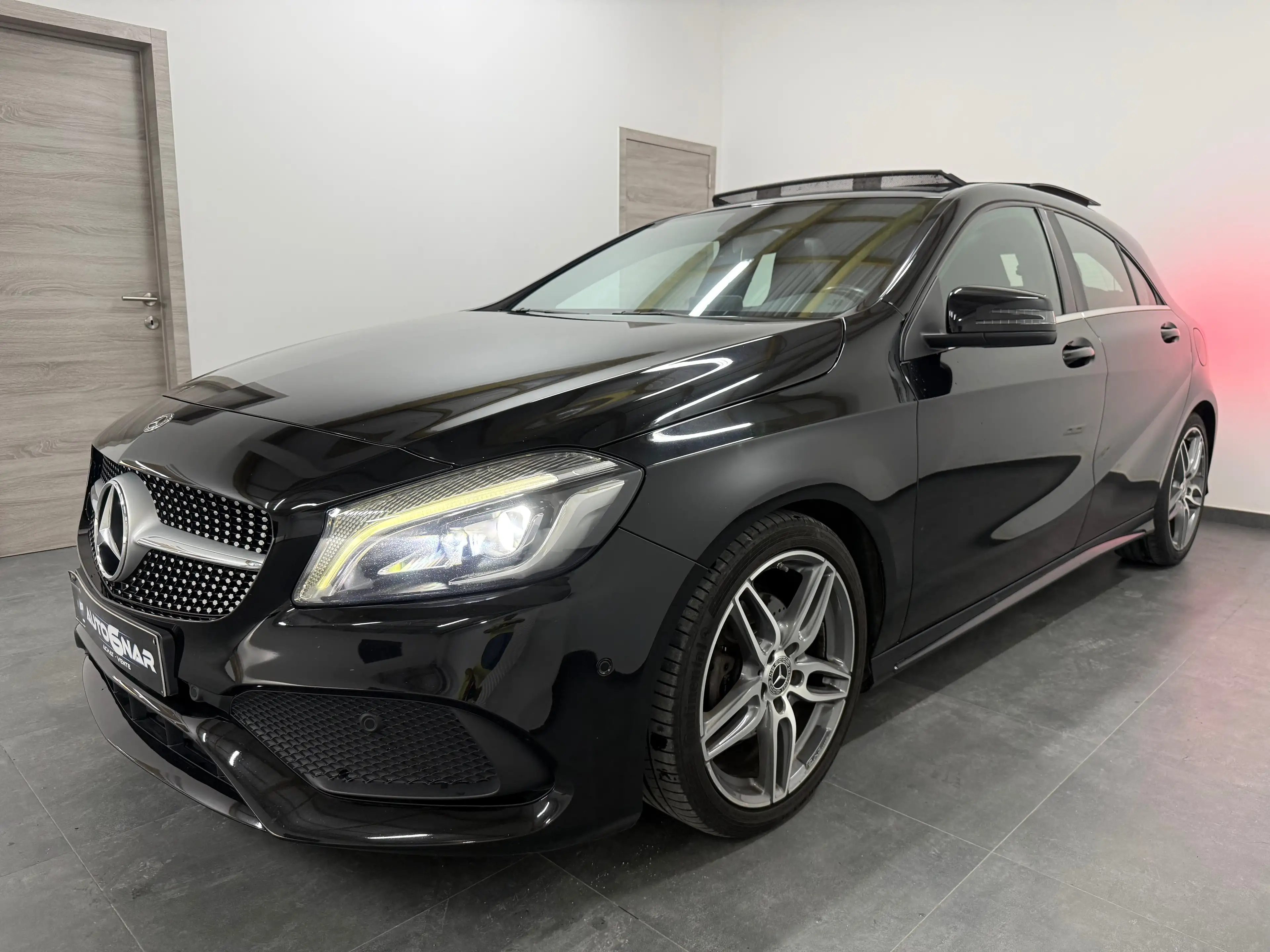 Mercedes-Benz A 180 Pack AMG - Euro 6b - Navi - Camera - Toit ouvrant — photo 6