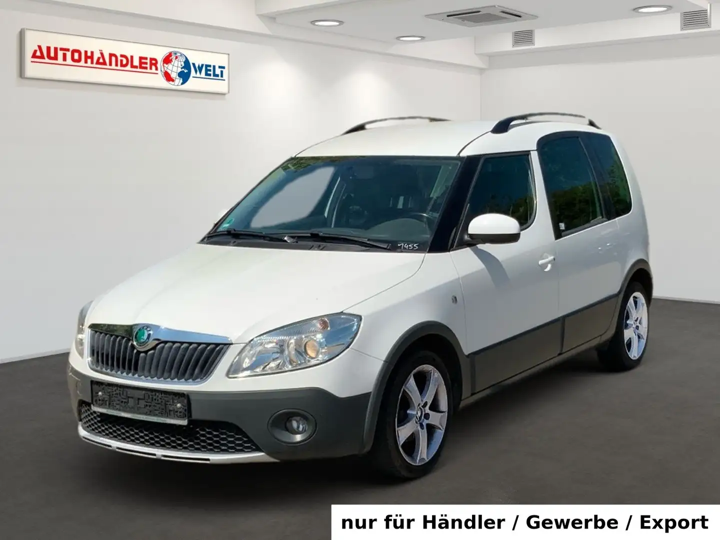 Skoda Roomster Kombi 1.2 TSI Scout Klima Navi Tempo Blanc - 1