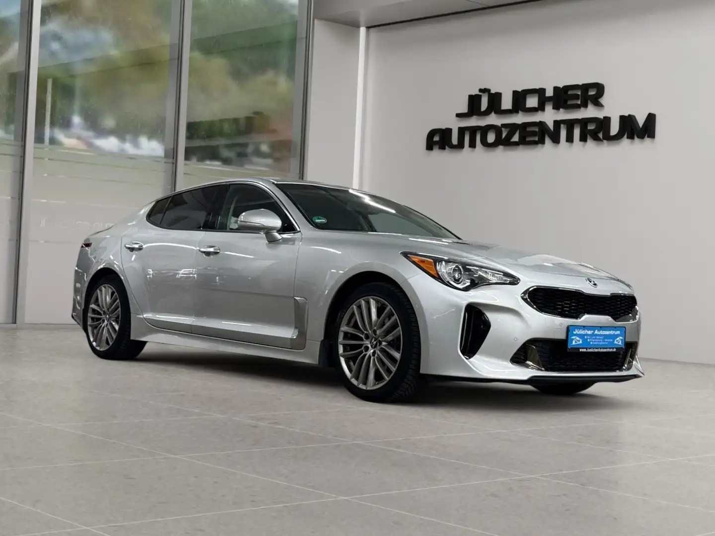 Kia Stinger 2.0 T-GDI GT Line Autom., Guter Zustand Grijs - 1