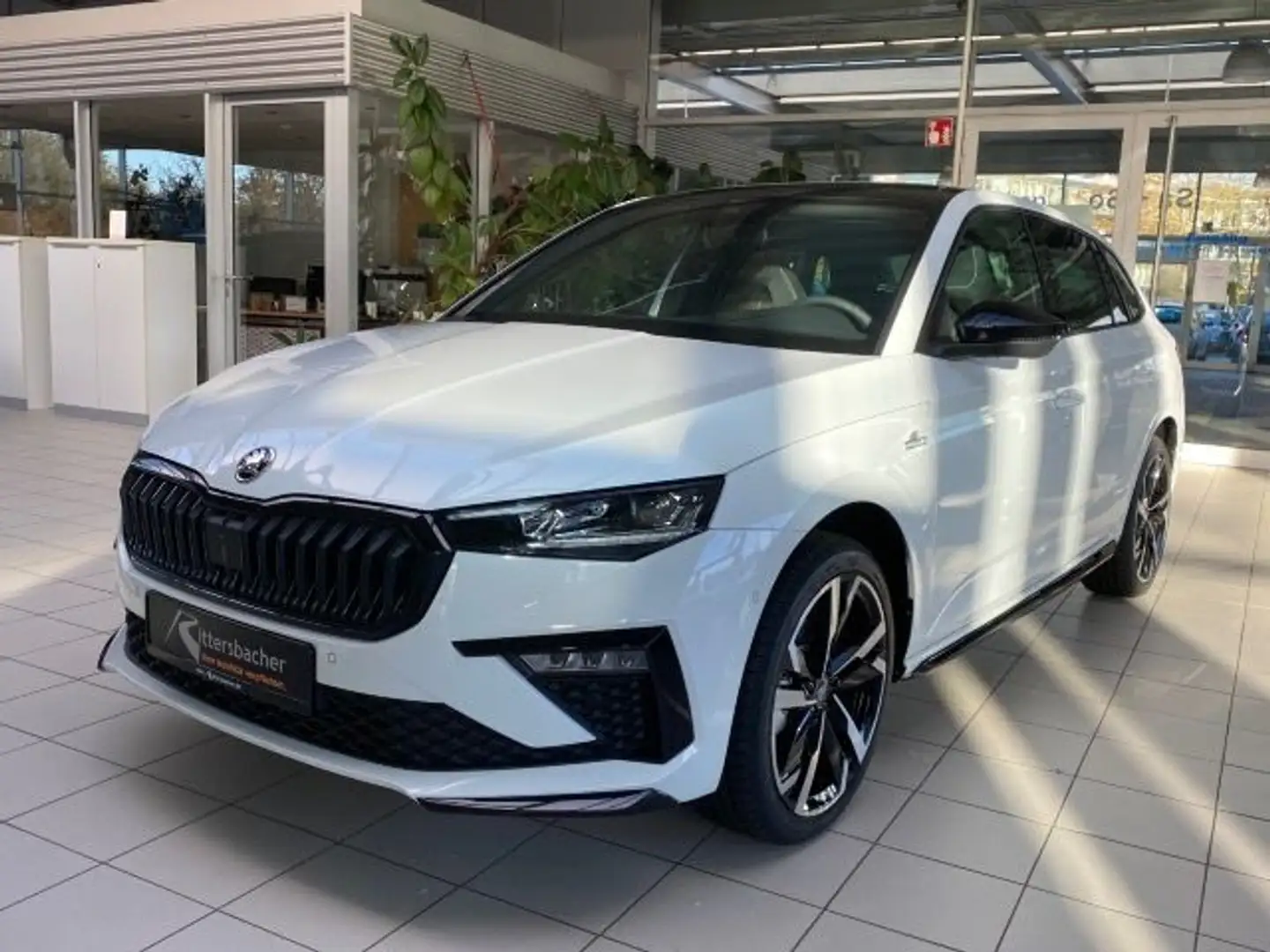 Skoda Scala Monte Carlo 1,5 TSI 110 kW 7-Gang-DSG Sofo Weiß - 2