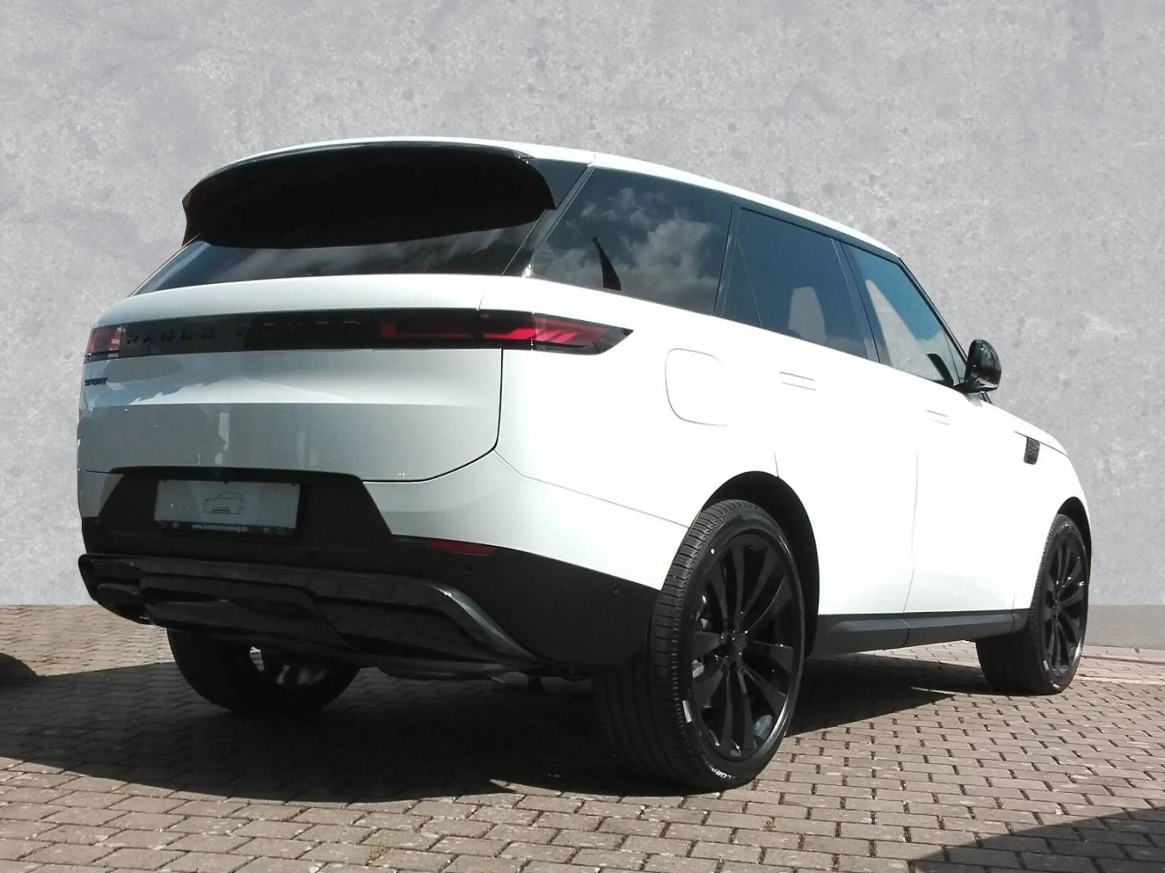 Land Rover Range Rover Sport D250 SE — photo 2