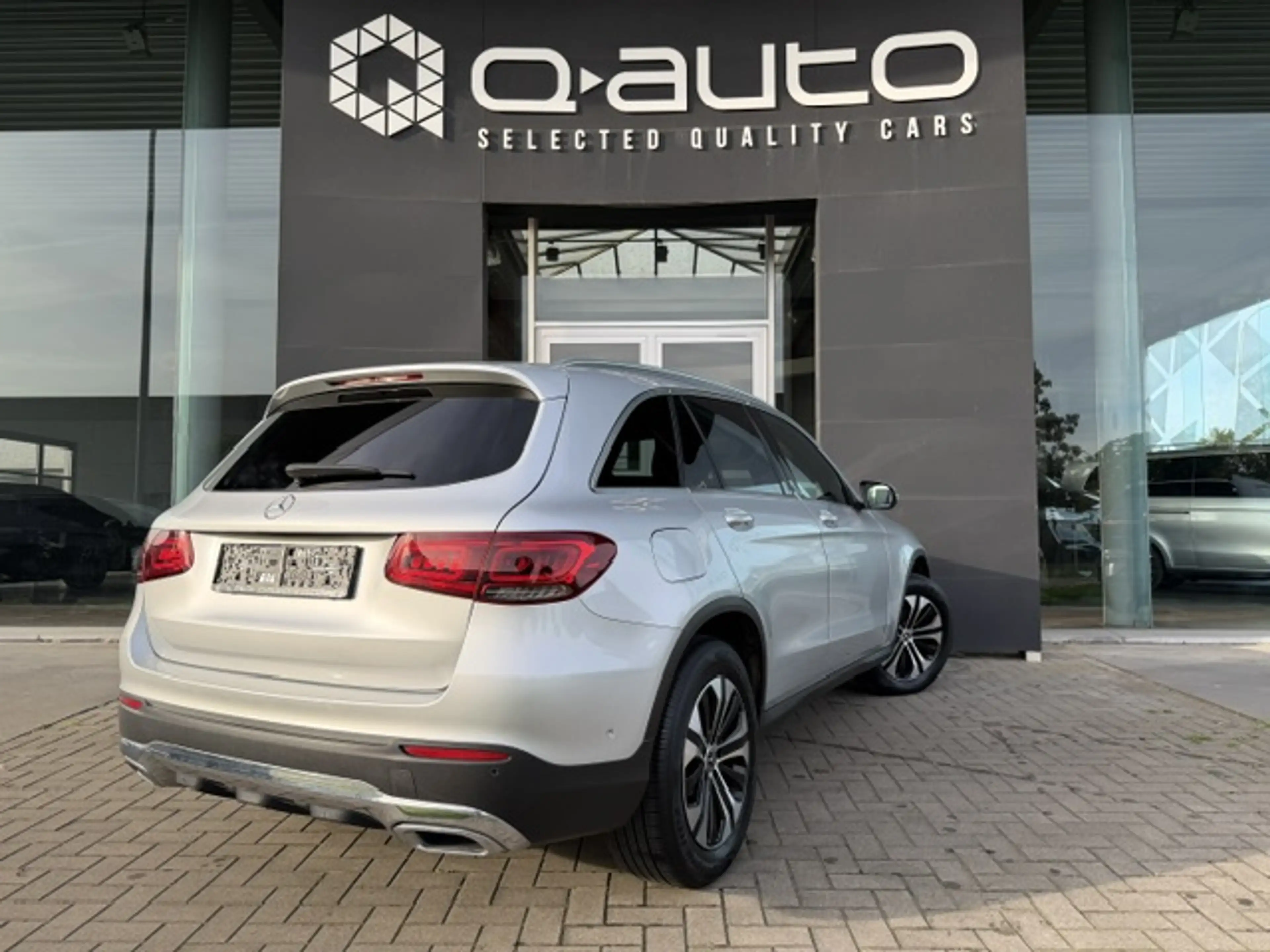 Mercedes-Benz GLC 200 Sport 4-Matic / Leder / MBUX + / Cam / Multibeam LED / Carplay — photo 5