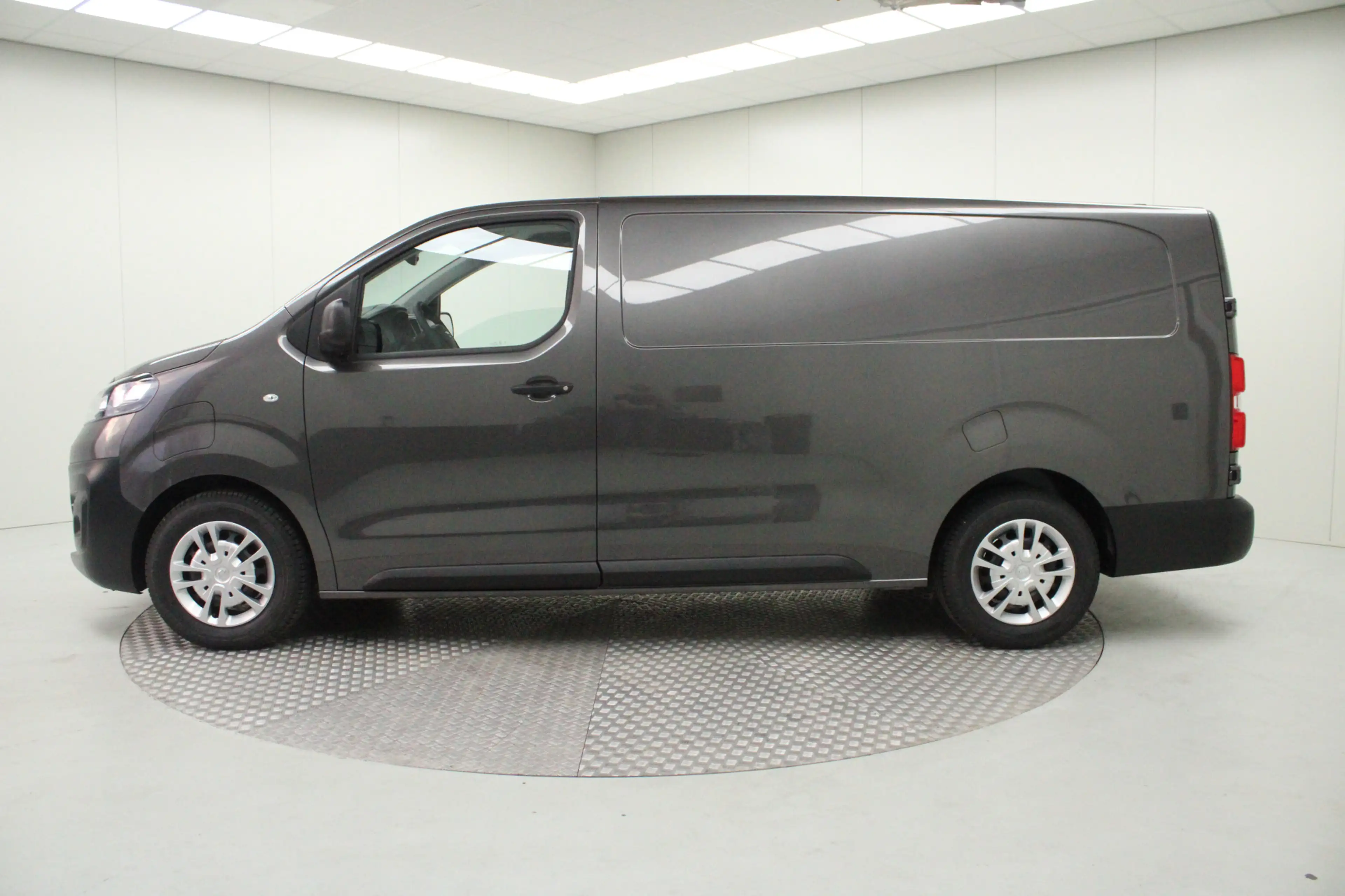 Opel Vivaro-e Electric L3 75 kWh | Airco | Carplay | Navi Full | — photo 2