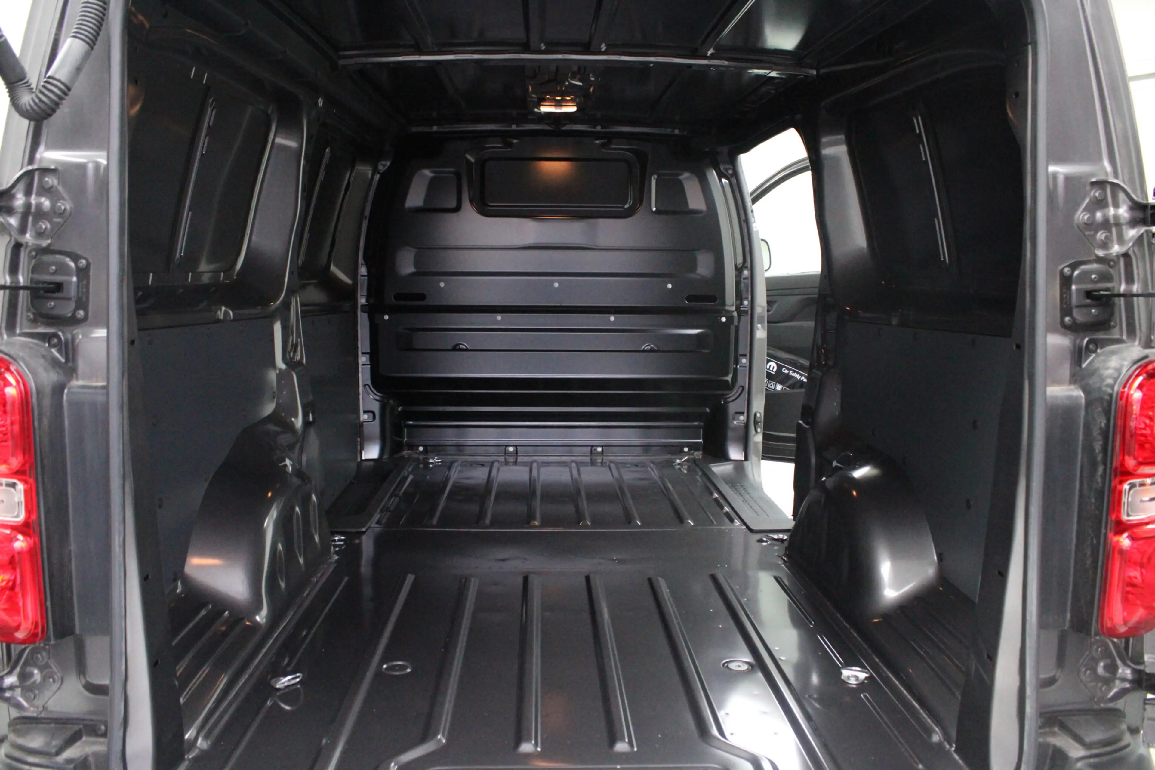Opel Vivaro-e Electric L3 75 kWh | Airco | Carplay | Navi Full | — photo 11