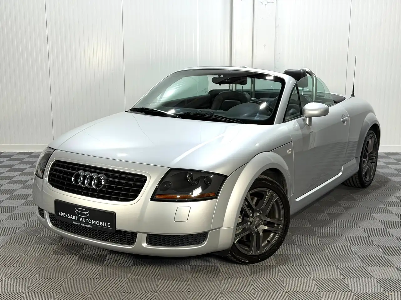 Audi TT 1.8T ROADSTER|XENON|BOSE|TEMPOMAT|179PS|ROSTFREI|SCHECKHEFT|RECHNUNGEN|TÜV NEU, foto 1
