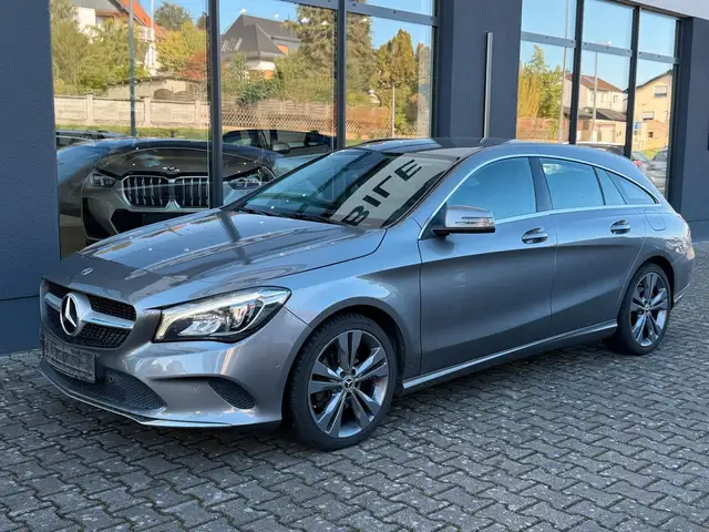 Mercedes-Benz CLA 220