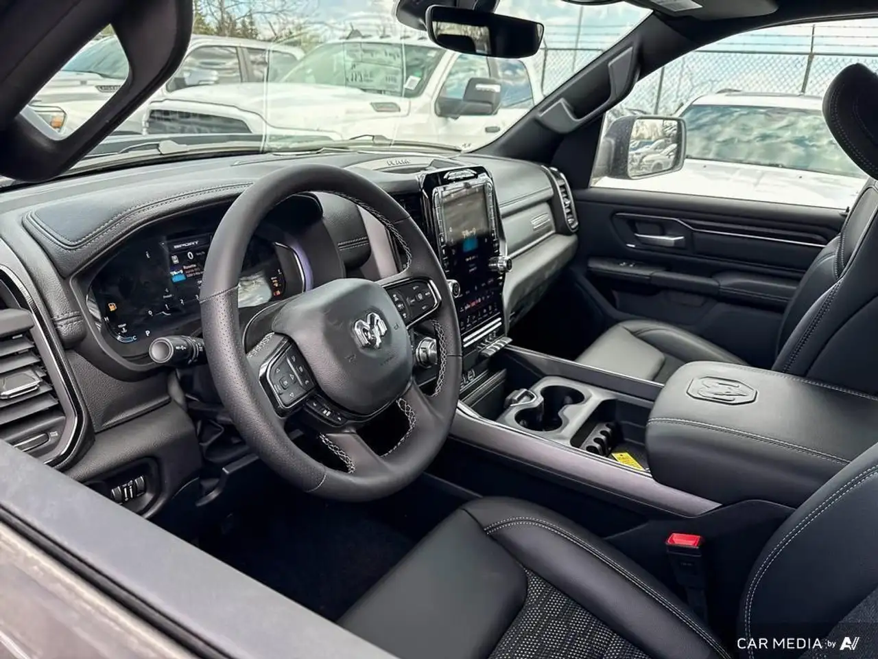RAM 1500 снимка RAM 1500