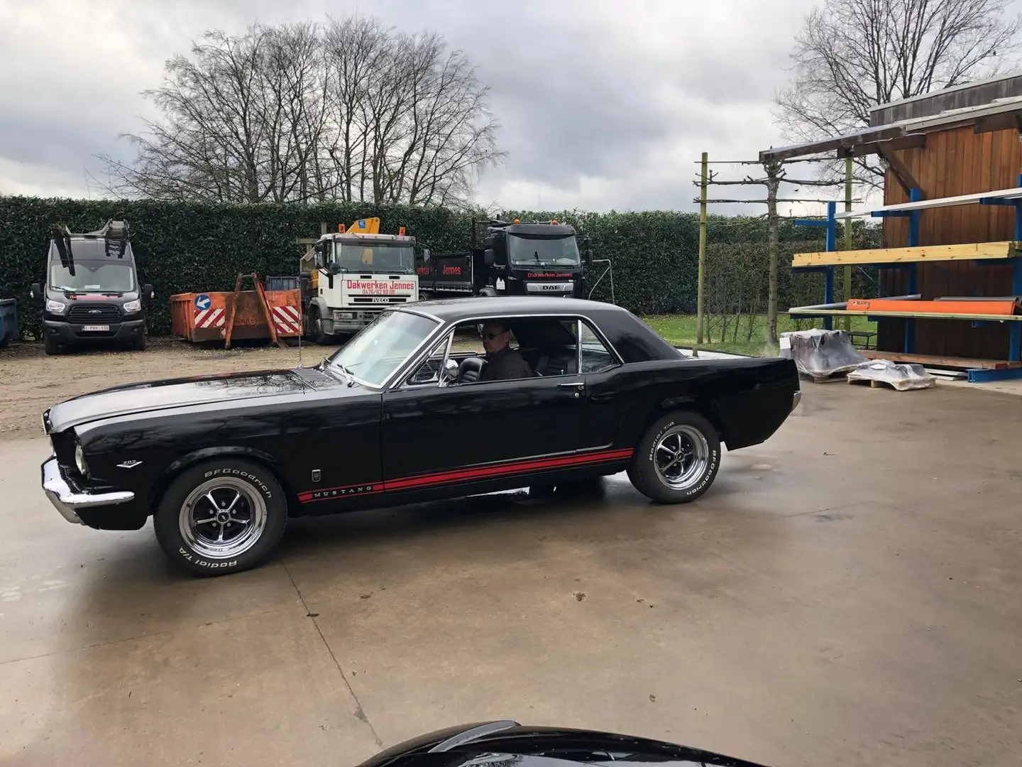 Ford Mustang Černá - 2