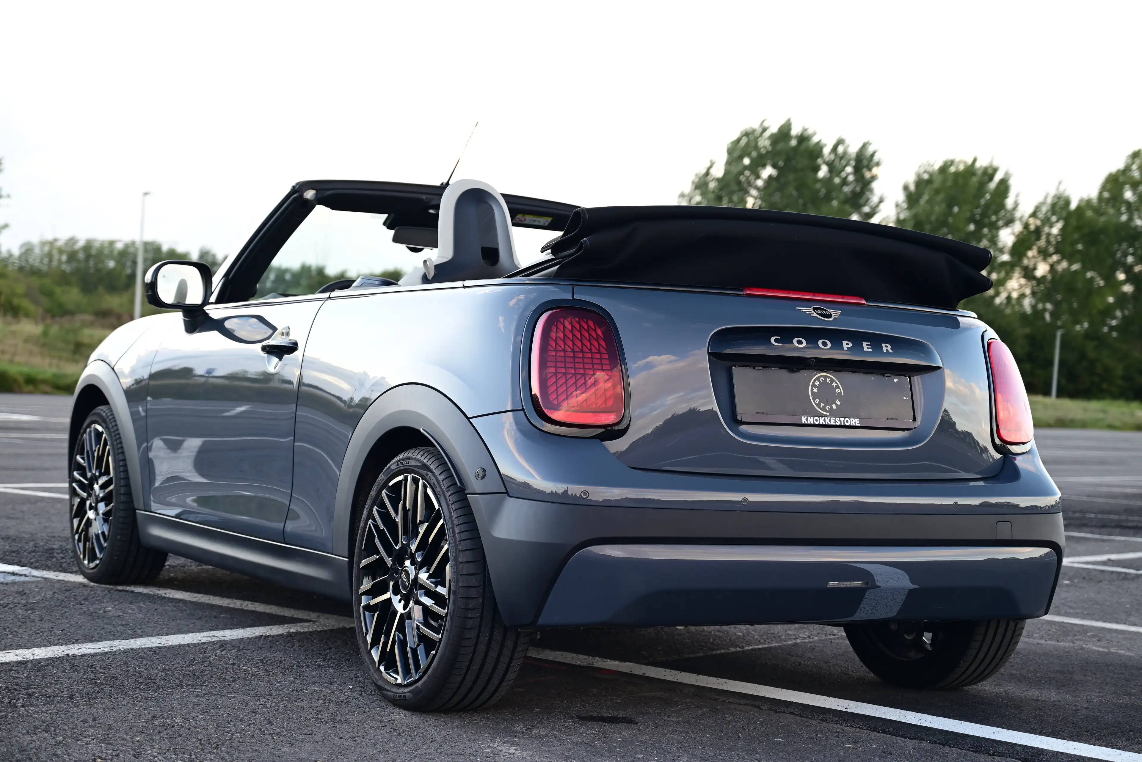 MINI Cooper C Cabrio AUT / LEATHER BEIGE / 360 CAMERA / HK AUDIO / NEW — photo 6