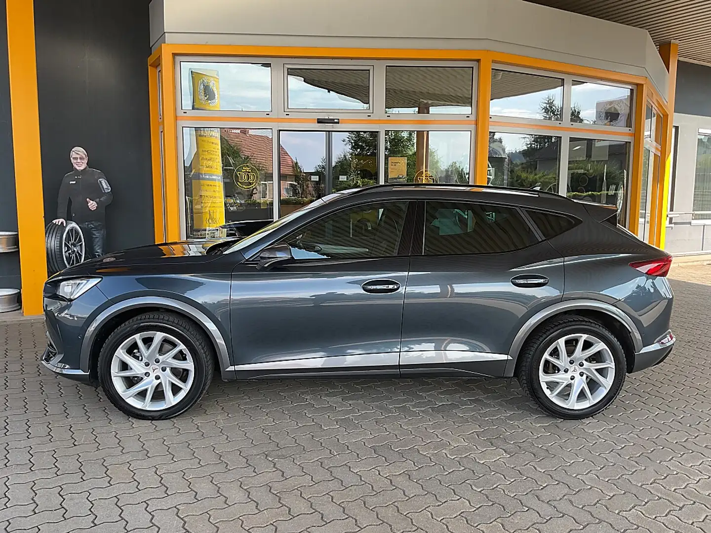 CUPRA Formentor 1.5 TSI ACT Grau - 2