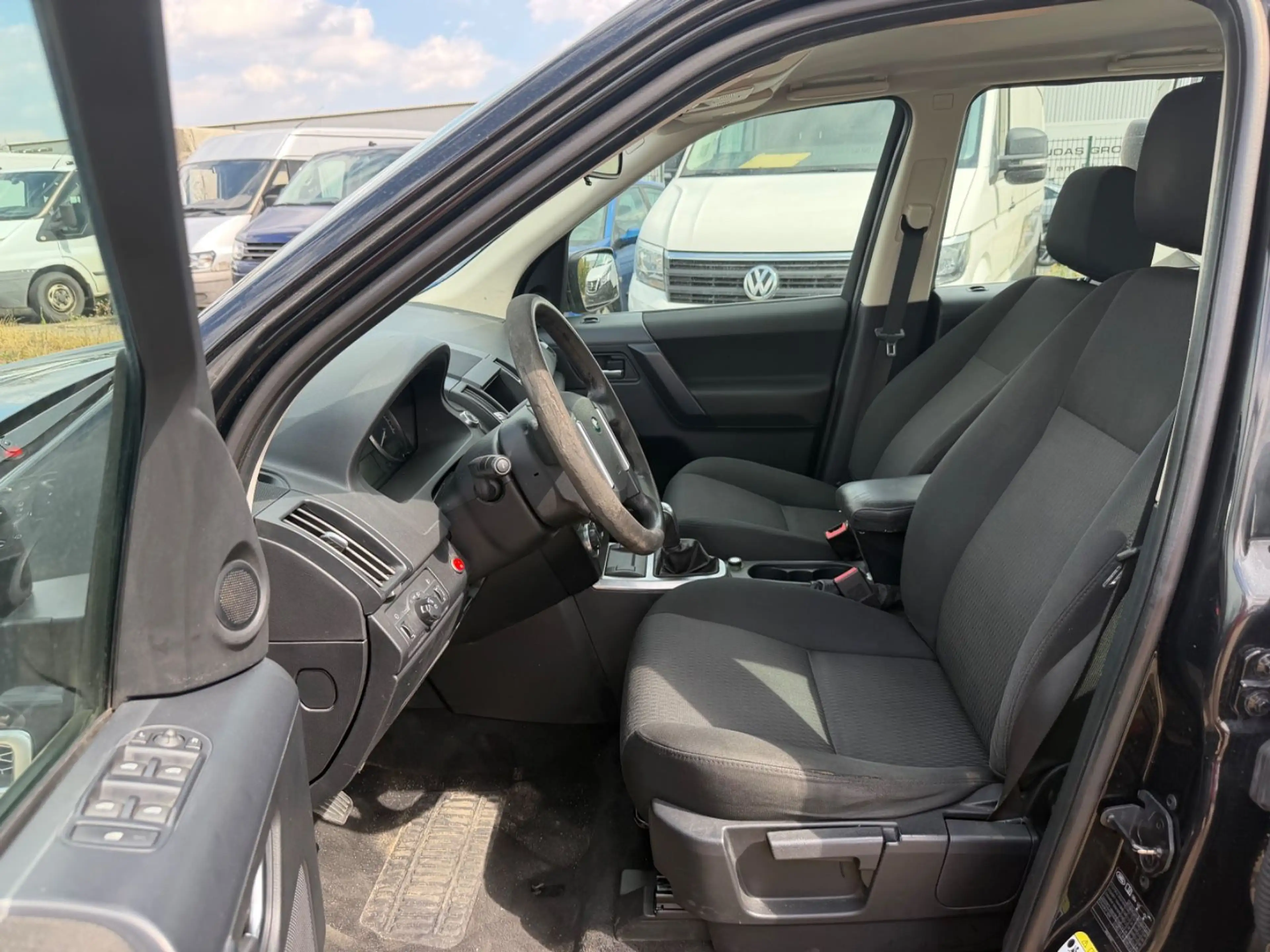 Land Rover Freelander 2 E eD4 — photo 9