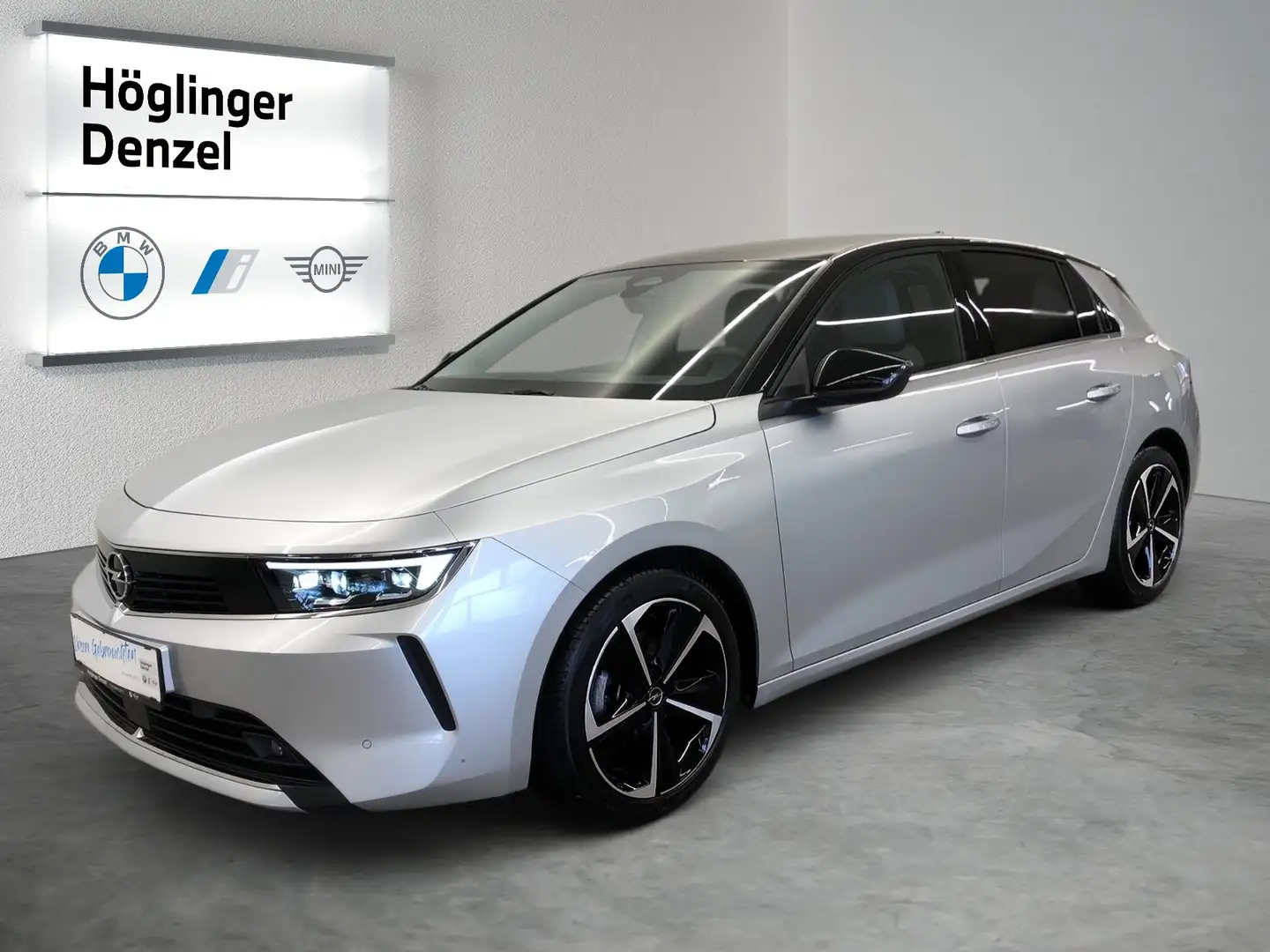 Opel Astra Astra 1,2 Turbo Elegance Silber - 2