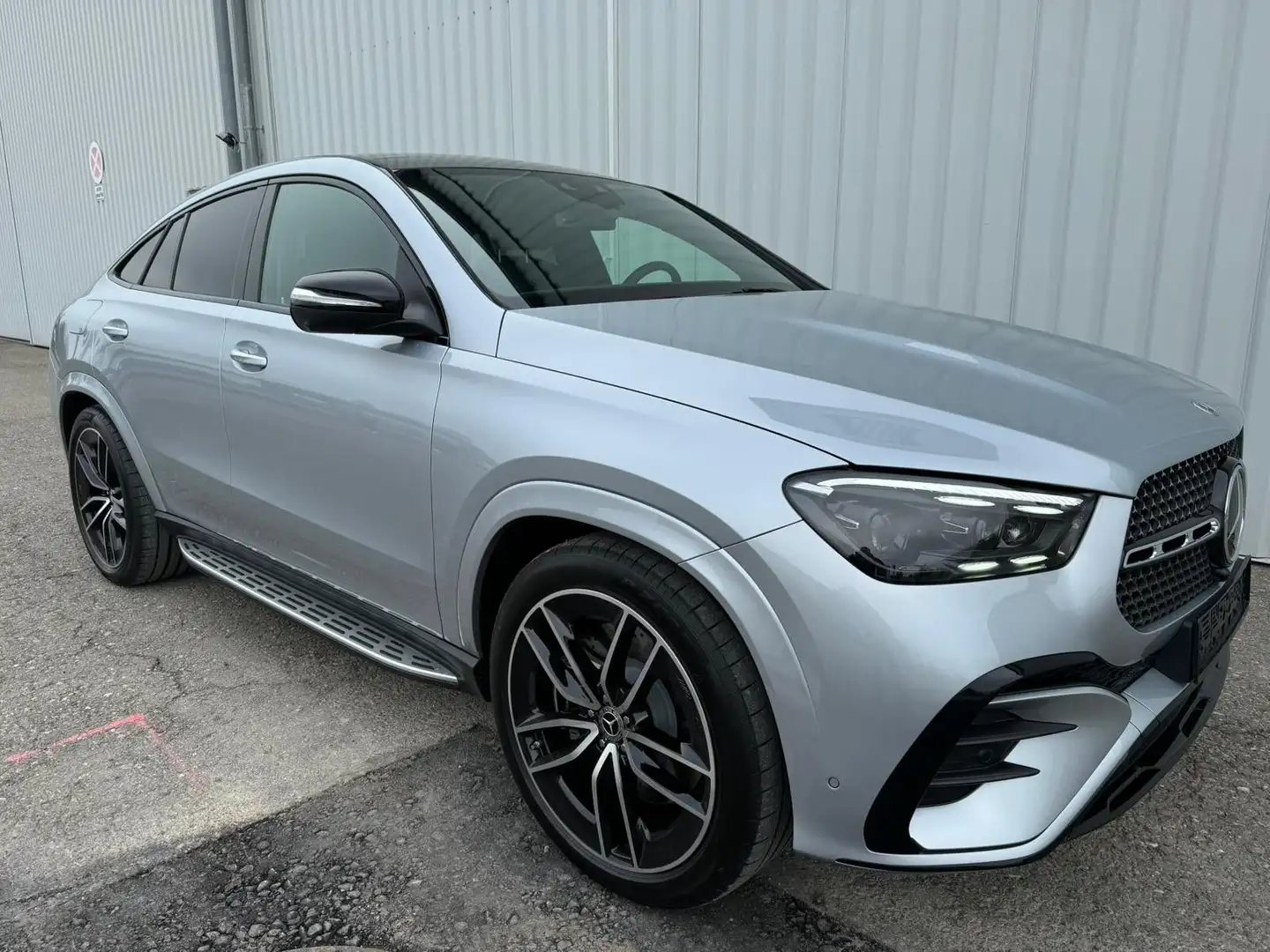 Mercedes-Benz GLE 450 d 4M Coupe/Facelift/AMG Premium/22" Silber - 1