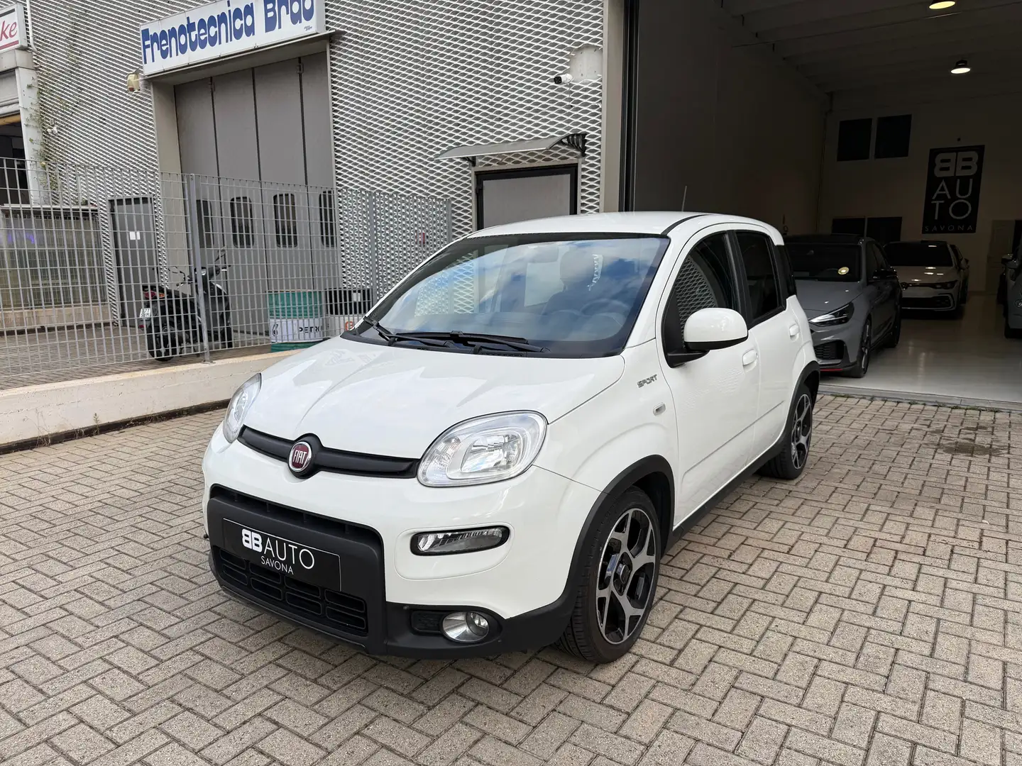 Fiat Panda 1.0 FireFly S&S Hybrid Sport Bianco - 2