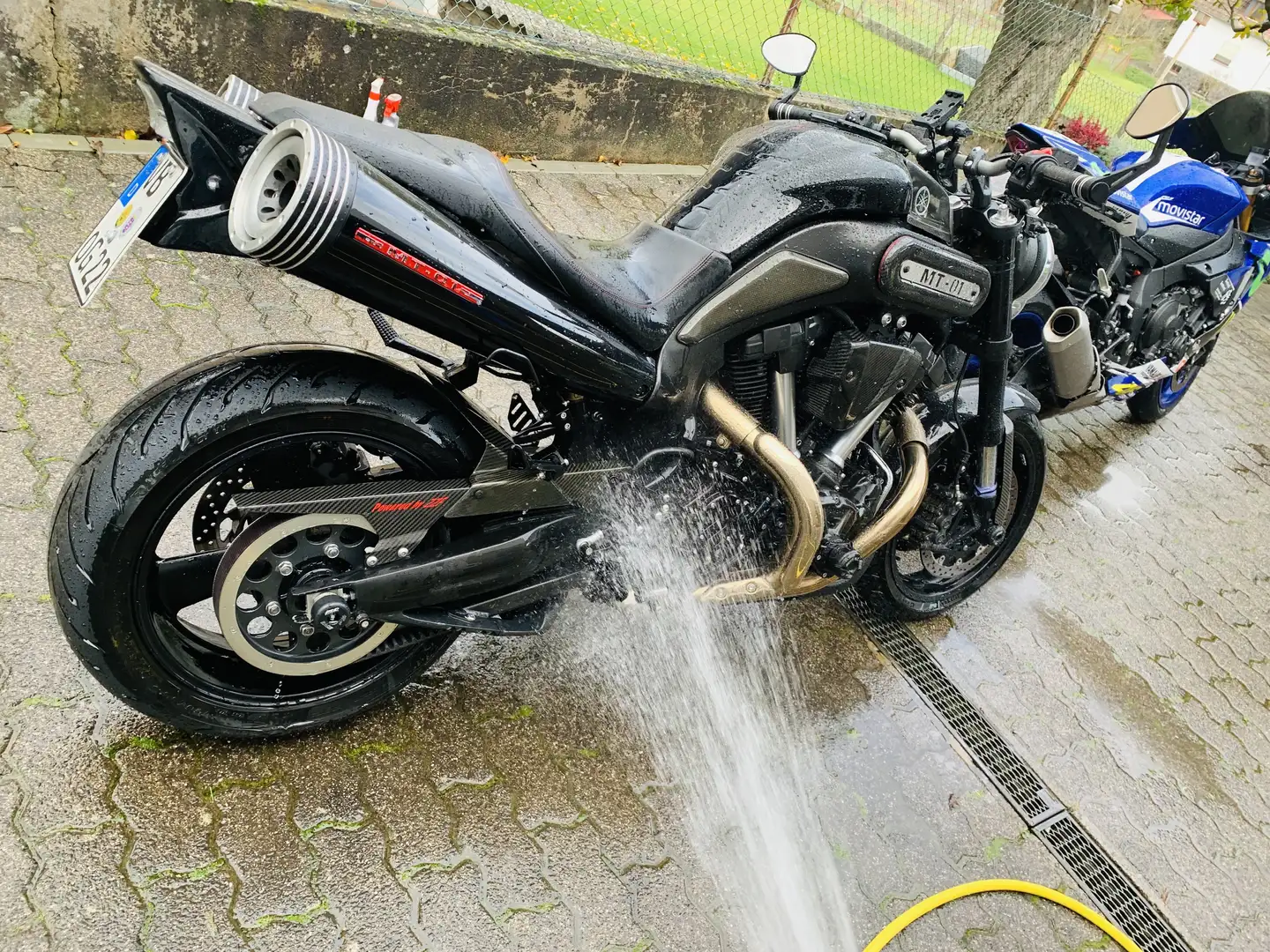 Yamaha MT-01 RP18, Schwarz Negro - 2