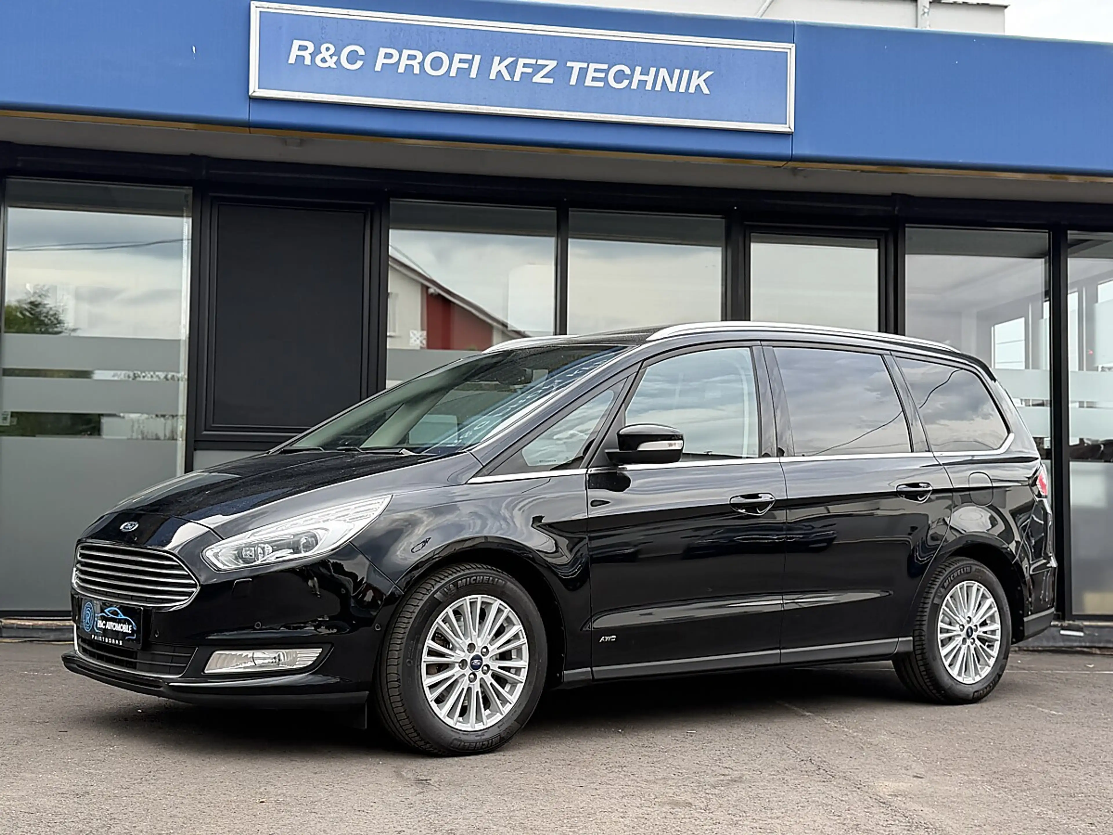 Ford Galaxy 2.0 TDCi Titanium AWD Start/Stopp/KEYLESS/PANO/SHZ — photo 6
