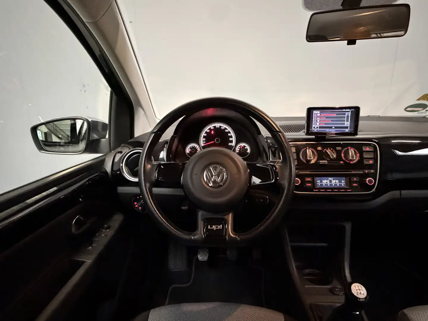 Volkswagen up! 1.0 high up! Black Up! 75pk|5drs|Navi|Airco| Zwart - 2