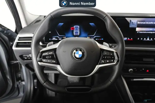 BMW 3 Series view 10