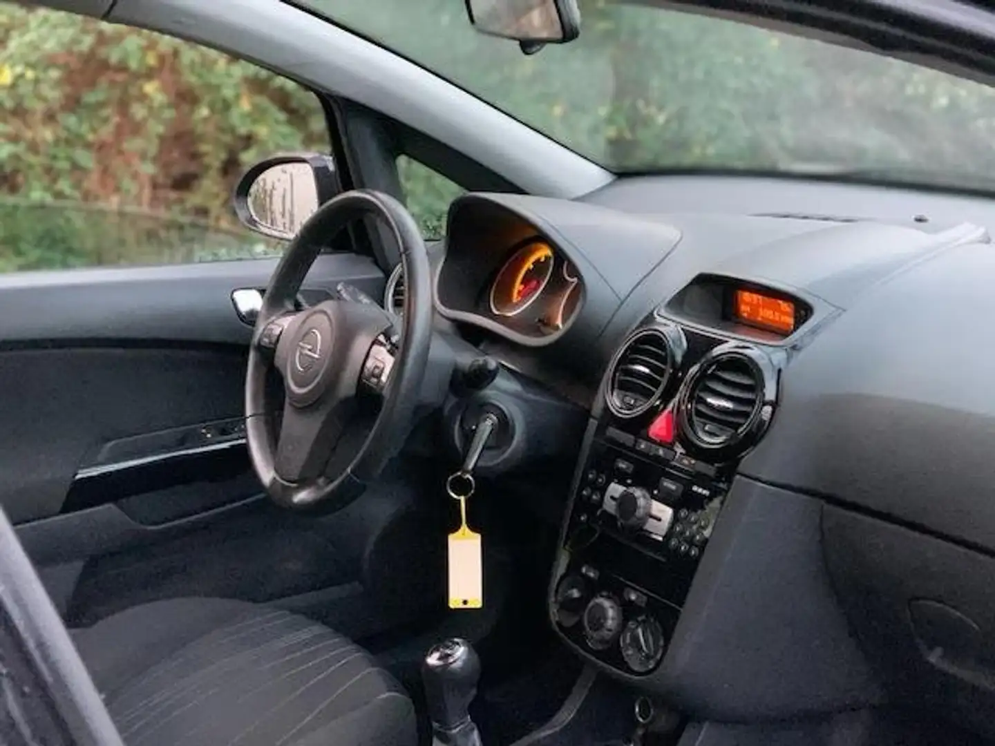 Opel Corsa Noir - 2