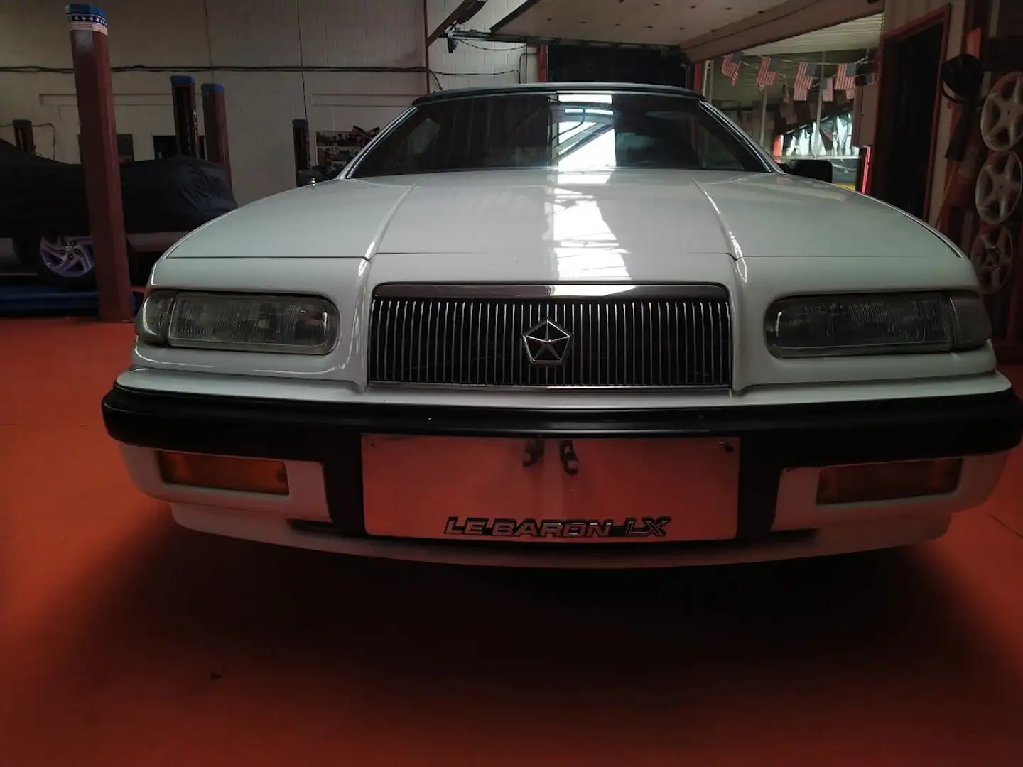 Chrysler Le Baron Le Baron V6 3.0 LX (GTC) Wit - 1