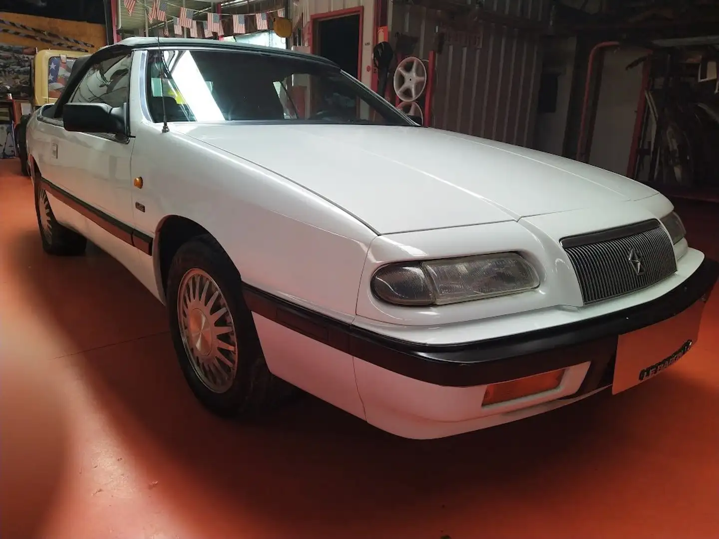 Chrysler Le Baron Le Baron V6 3.0 LX (GTC) Wit - 2