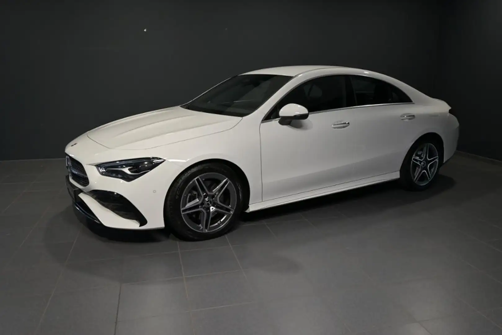 Mercedes-Benz CLA 200 Coupé AMG/KAMERA/LED/SHZ Alb - 1