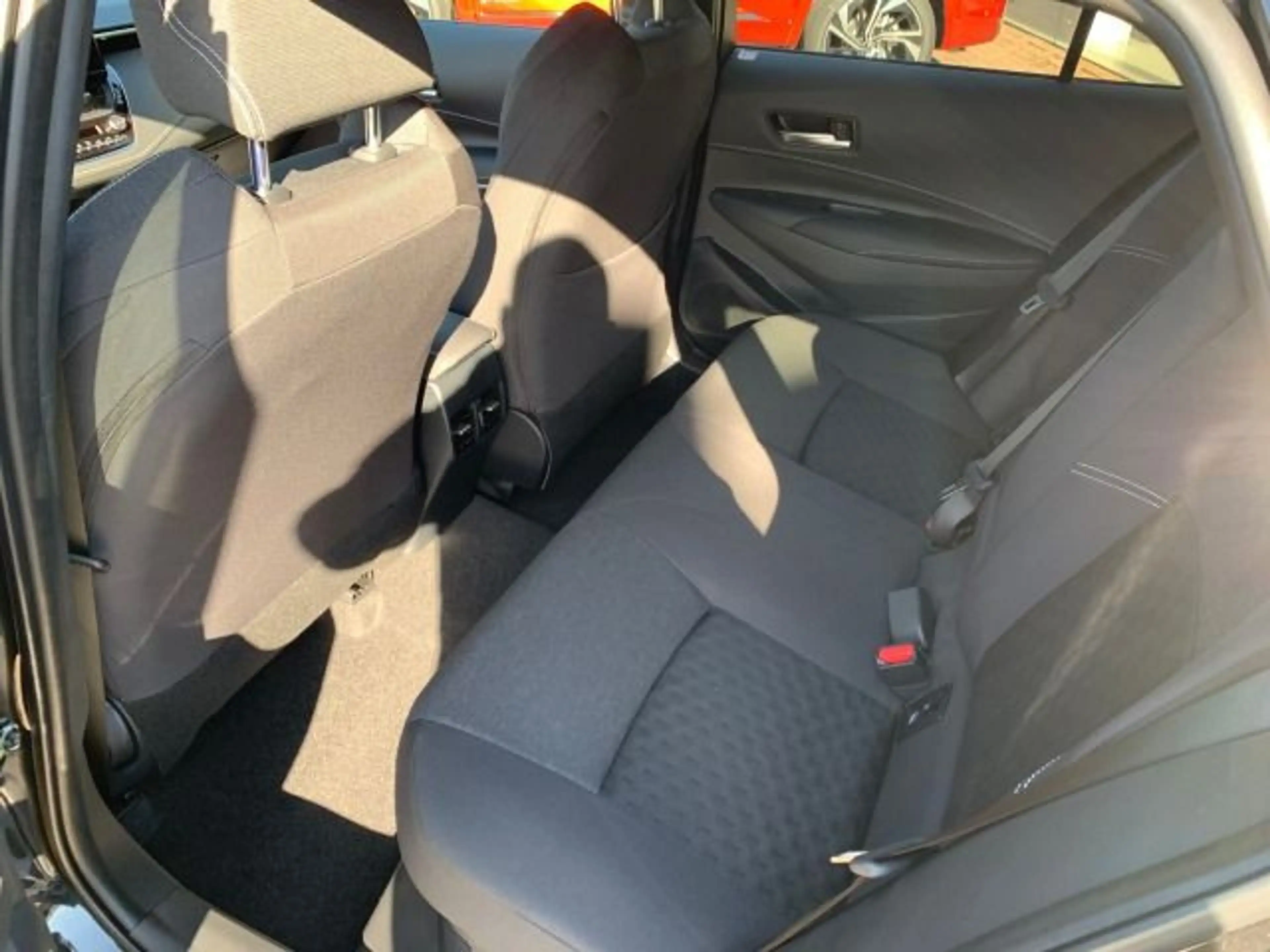 Suzuki Swace 1.8 Hybrid Comfort+ Navi Kamera — photo 11
