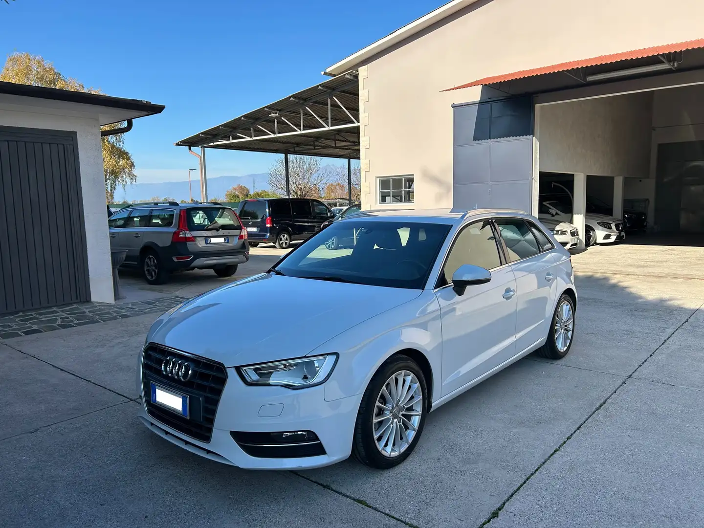 Audi A3 Sportback 2.0 tdi S-tronic Full Opt. Blanc - 1
