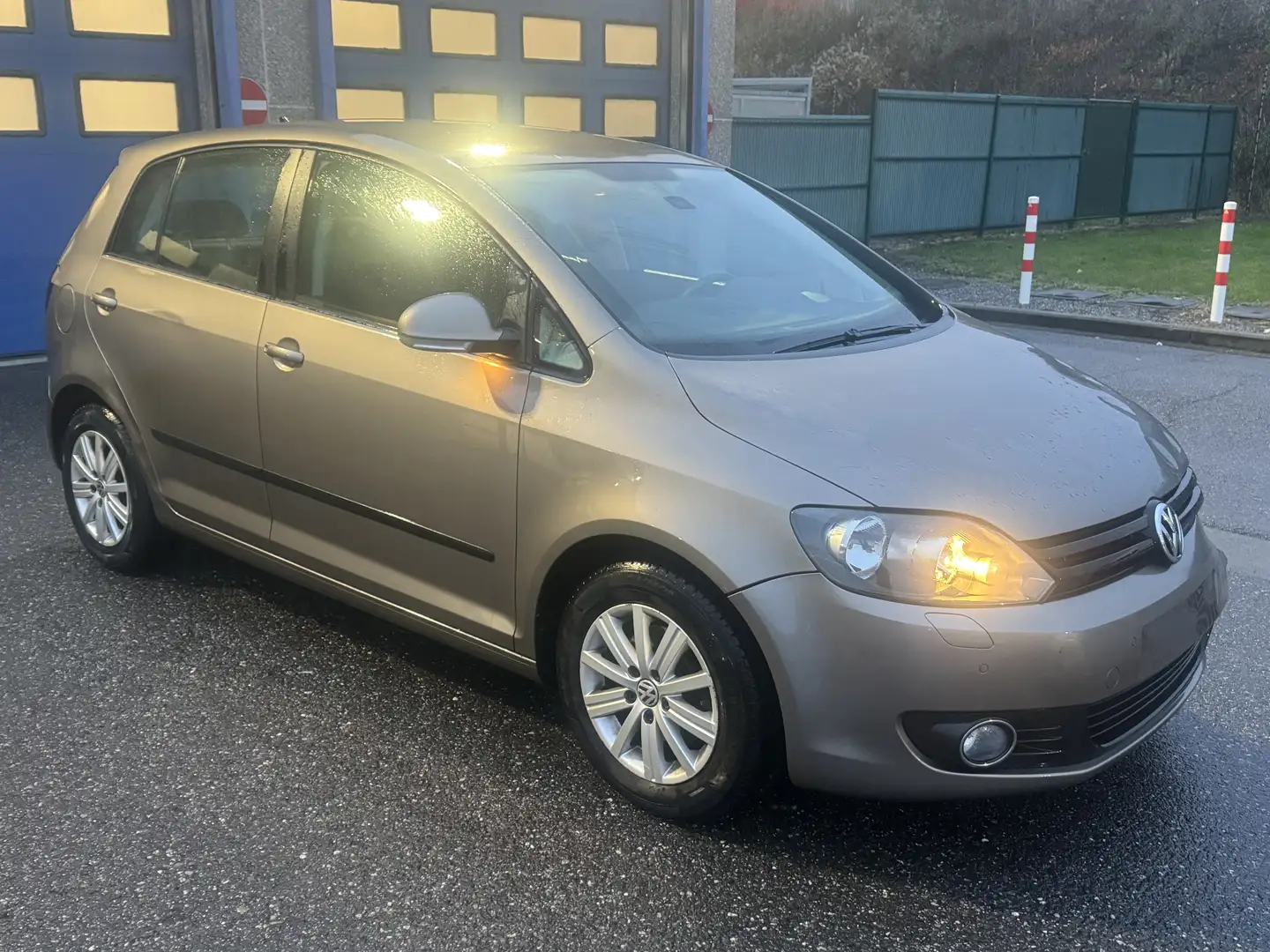 Volkswagen Golf Plus 1.2 TSI Trendline - 1
