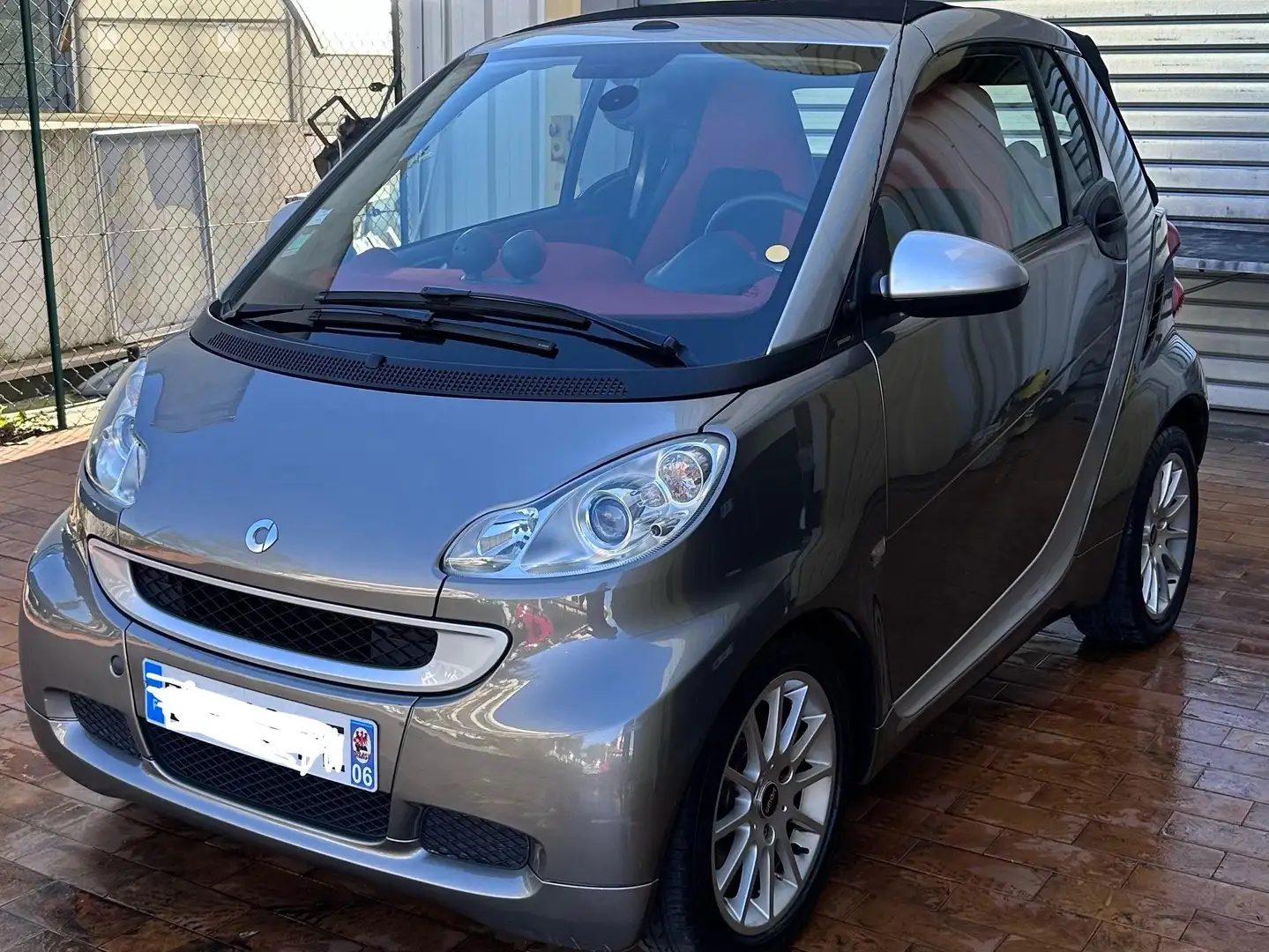 smart forTwo Cabrio+1.0+71ch+mhd+Pure Gris - 1