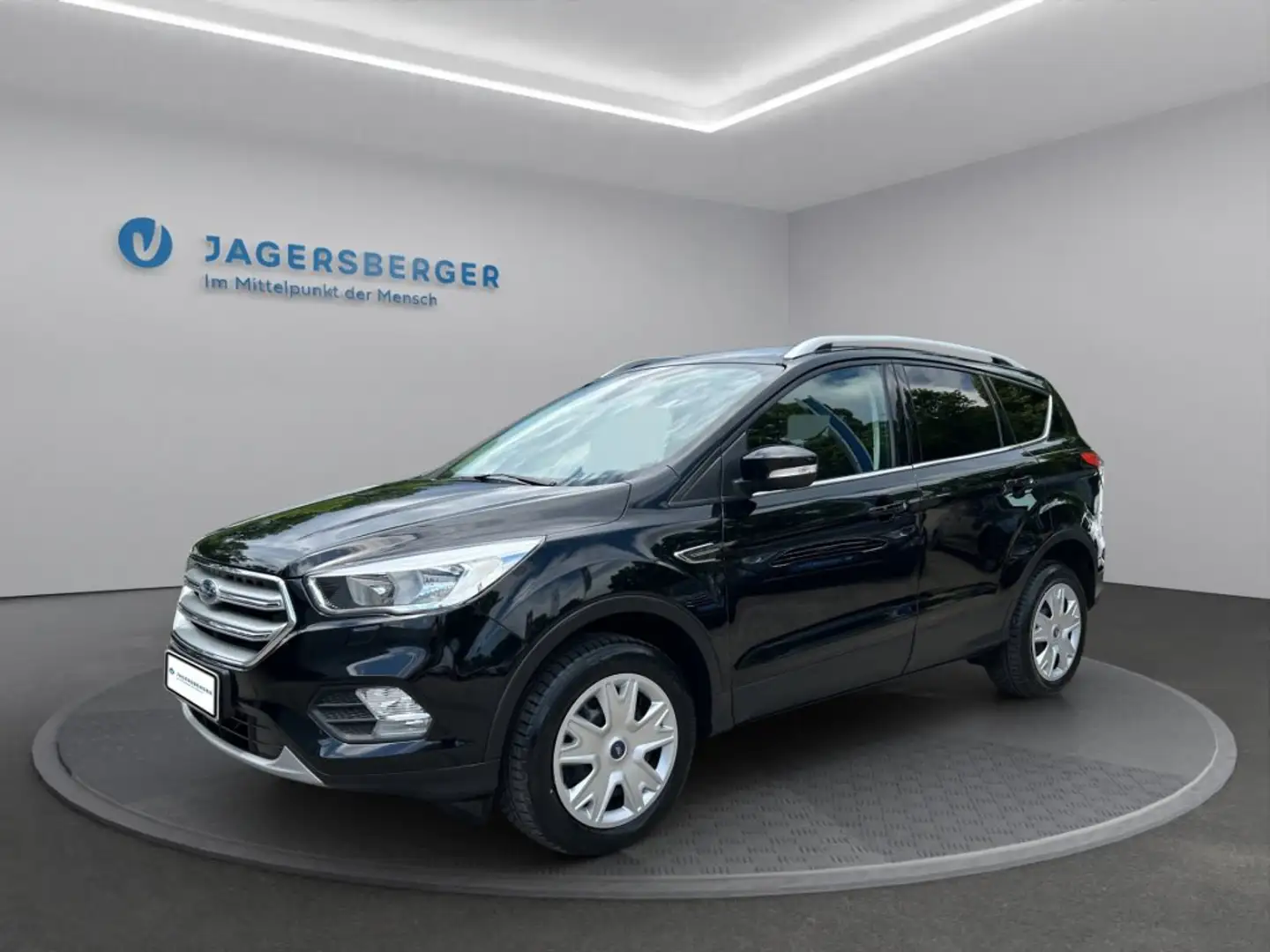 Ford Kuga Trend Schwarz - 1
