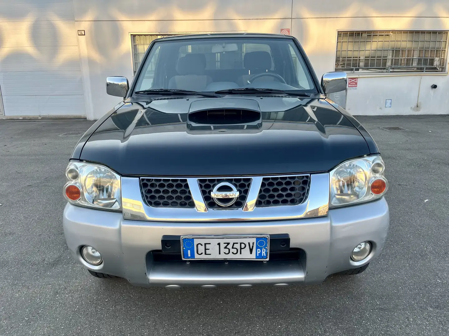 Nissan Navara 2.5d 4x4 autocarro - 2