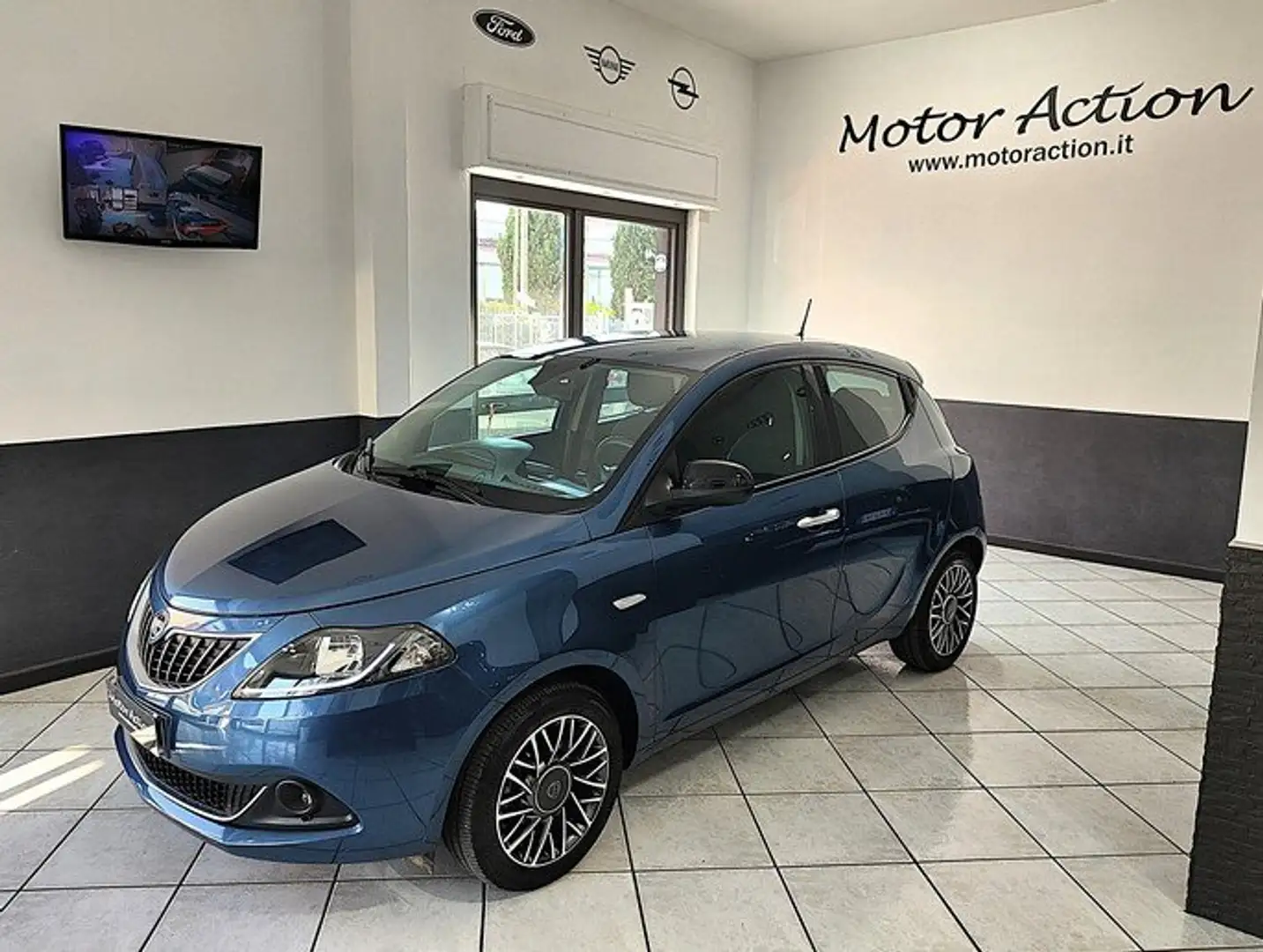 Lancia Ypsilon Ypsilon 1.0 firefly hybrid Gold Plus Gpl Blu/Azzurro - 1