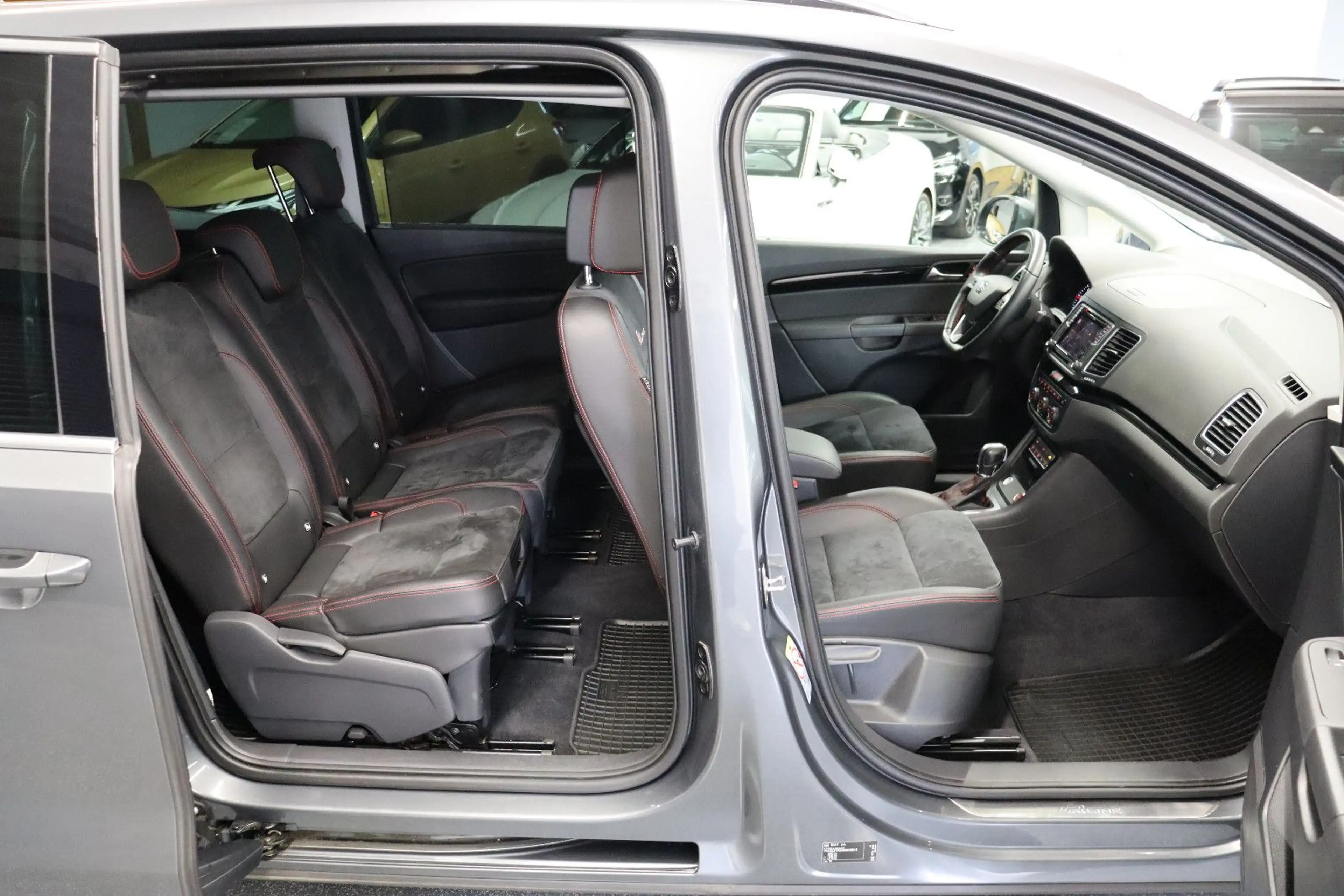 SEAT Alhambra 2.0 TDI FR-Line DSG Standh. 7-Sitzer — photo 14