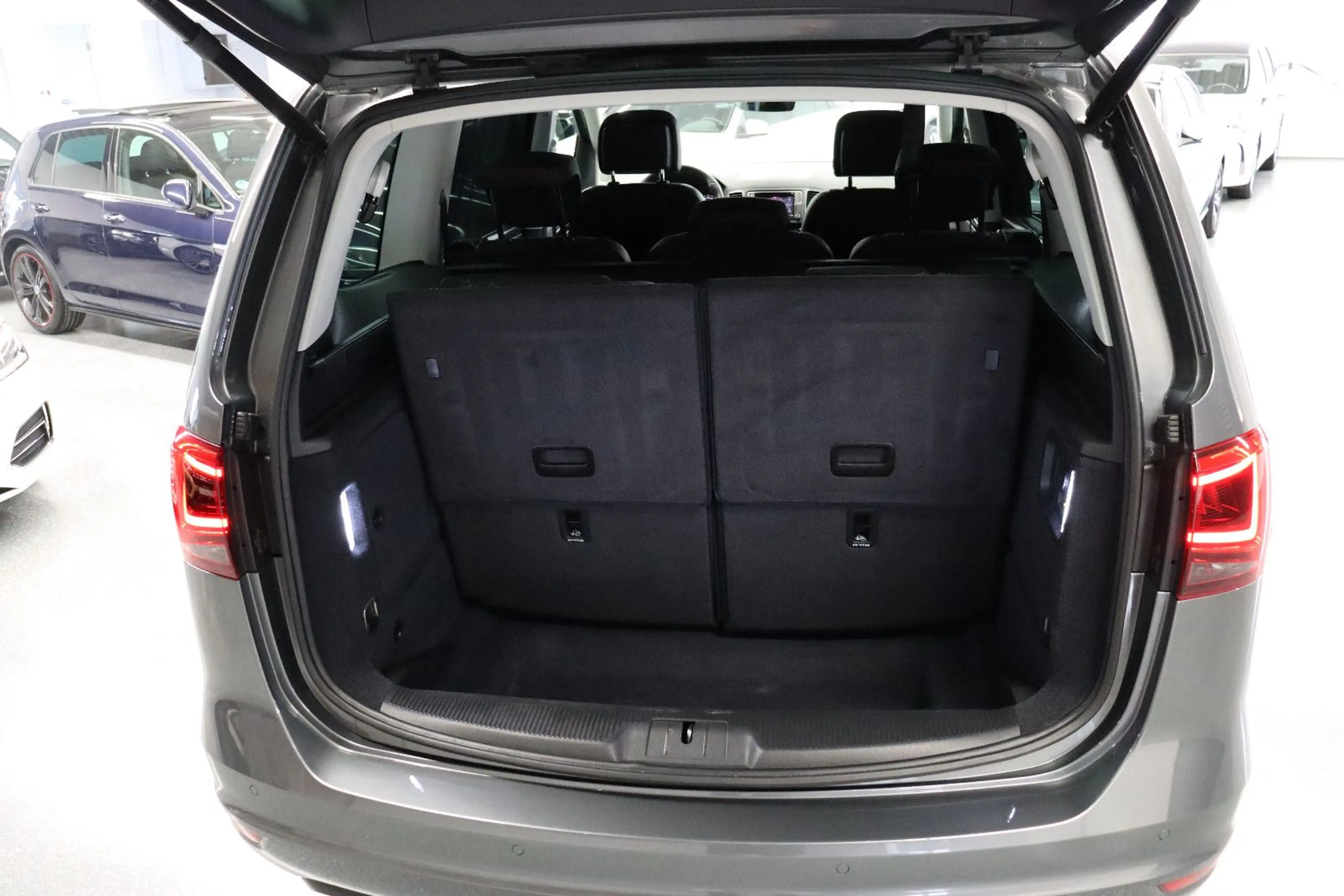 SEAT Alhambra 2.0 TDI FR-Line DSG Standh. 7-Sitzer — photo 15